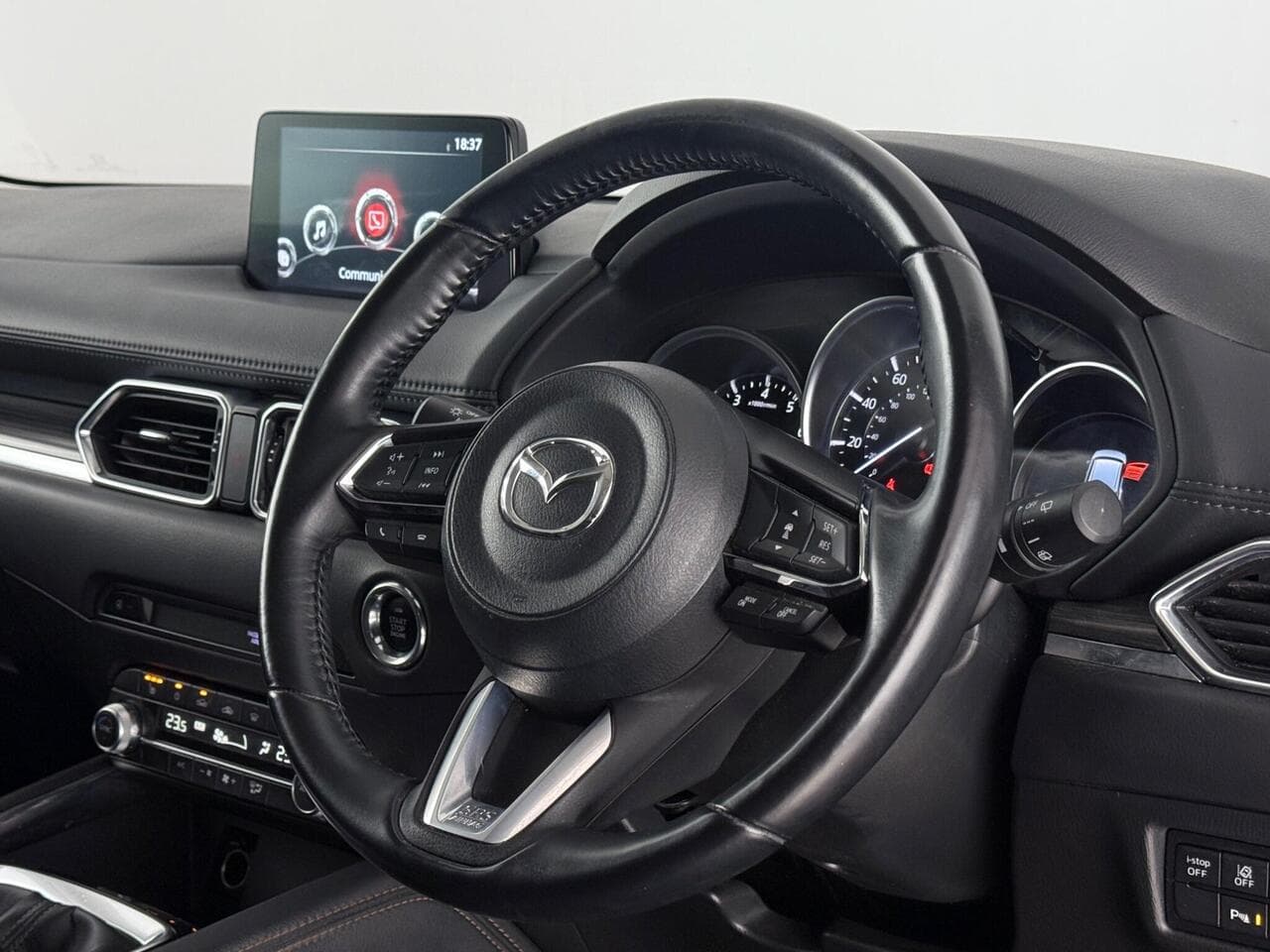 Mazda CX-5 thumbnail Steering Wheel