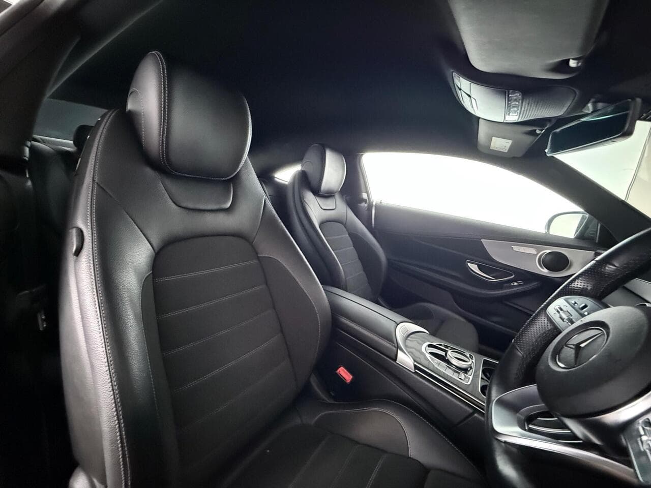Mercedes-Benz C Class thumbnail Seat Driver