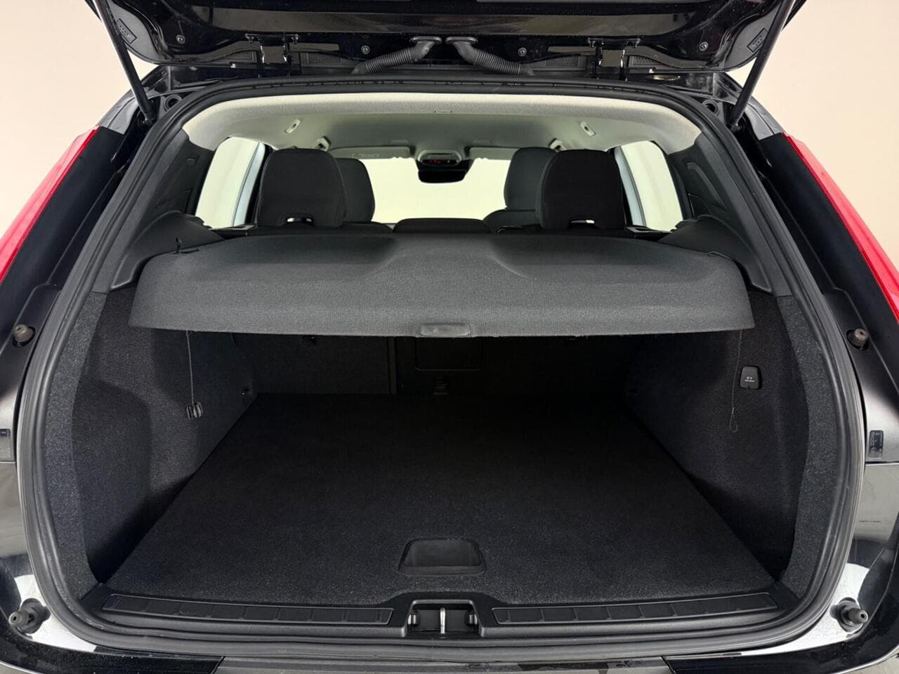 Volvo XC40 thumbnail Boot