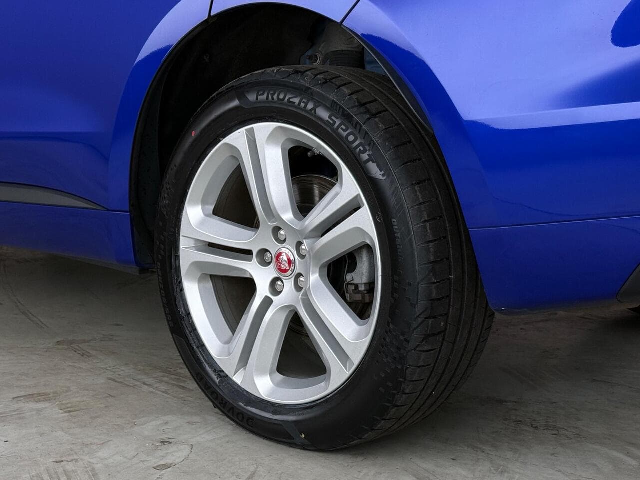 Jaguar F-PACE thumbnail Wheel
