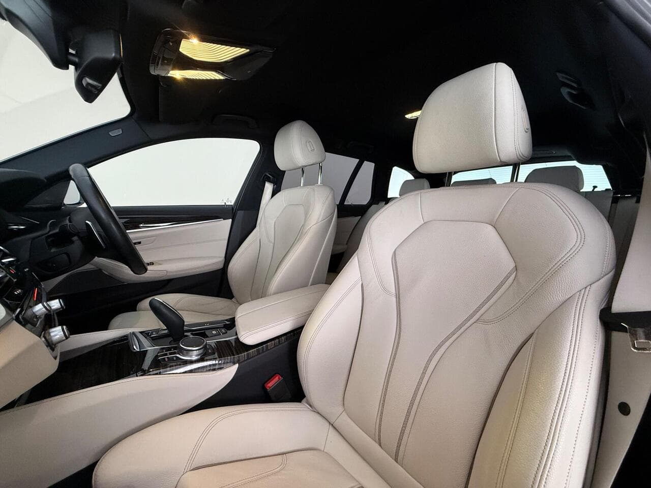 BMW 5 Series thumbnail Seat Front Passenger
