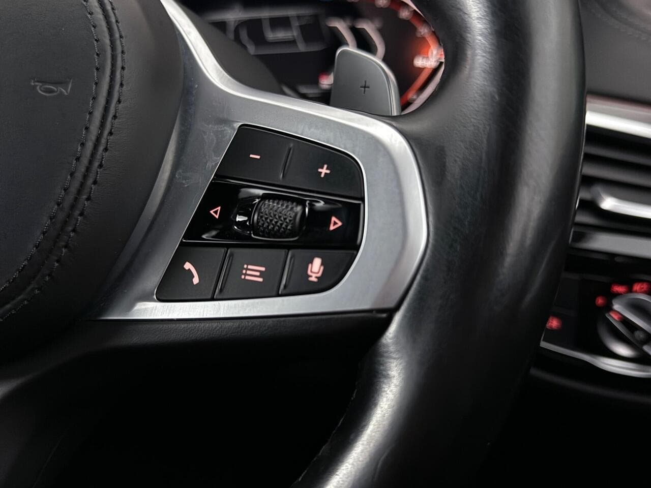 BMW 5 Series thumbnail Misc Controls
