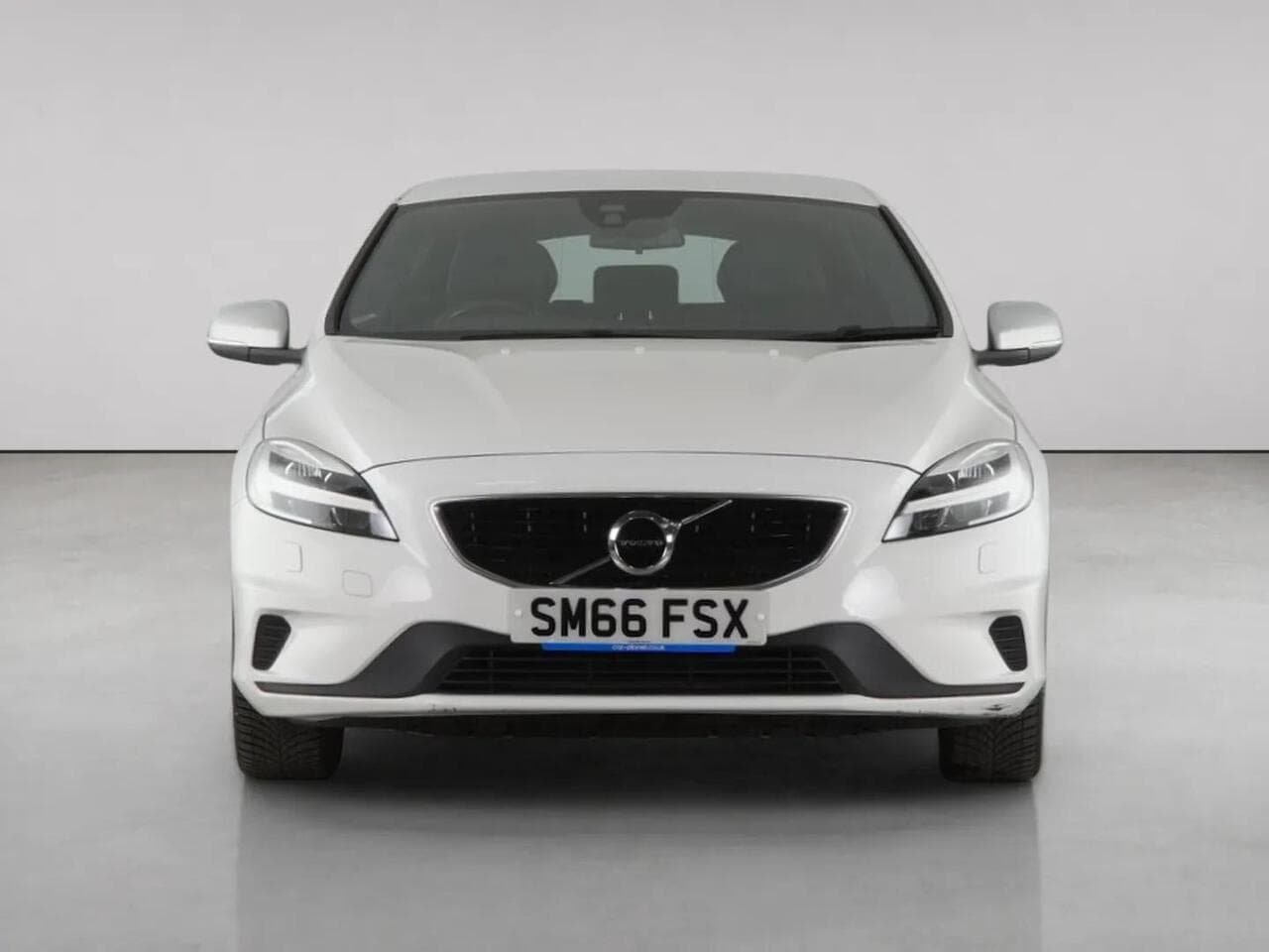 Volvo V40 thumbnail Front