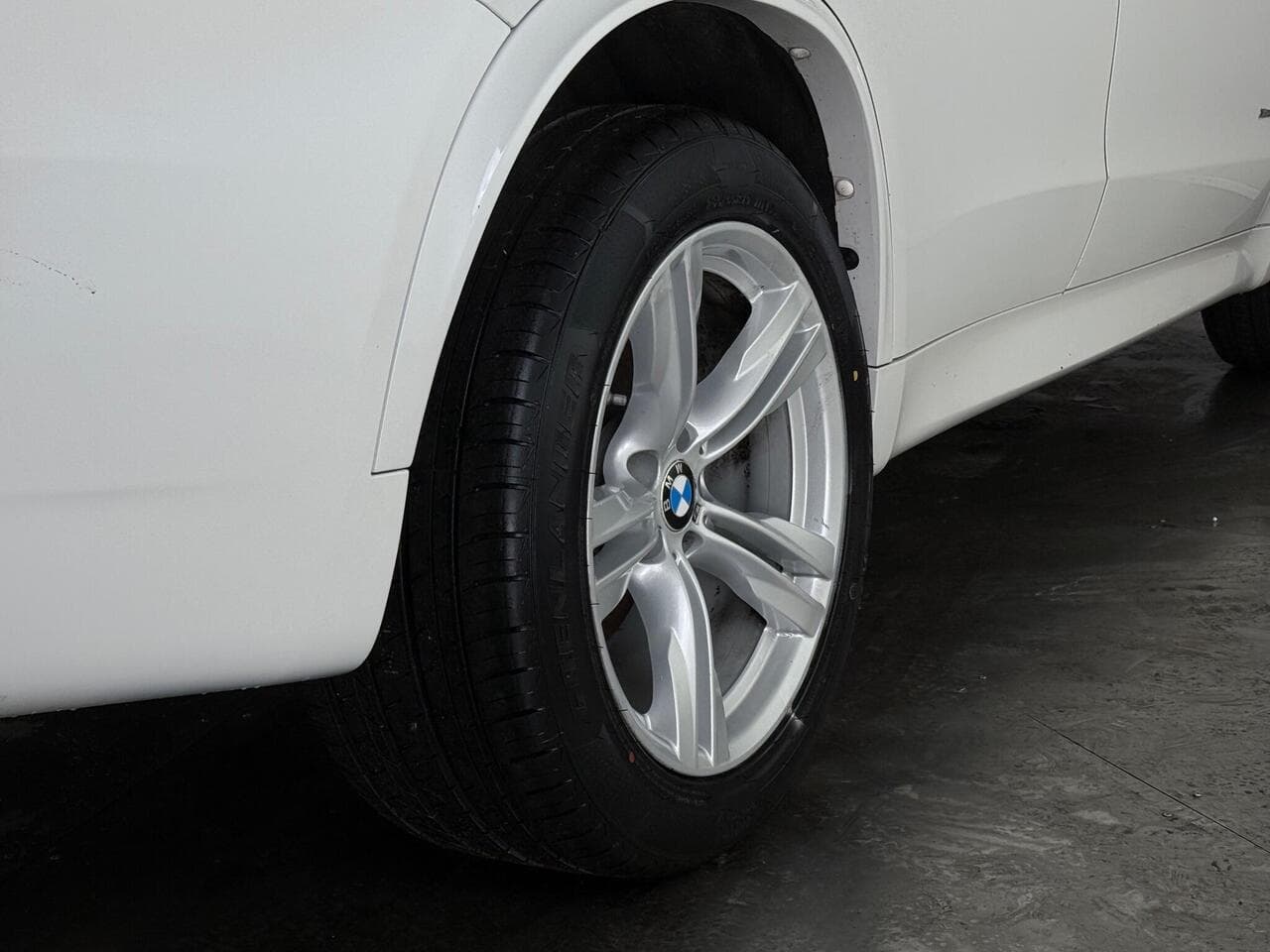 BMW X5 thumbnail Wheel