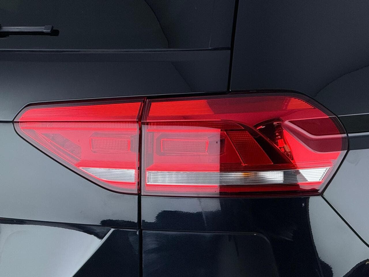 Volkswagen Touran thumbnail Lights Rear