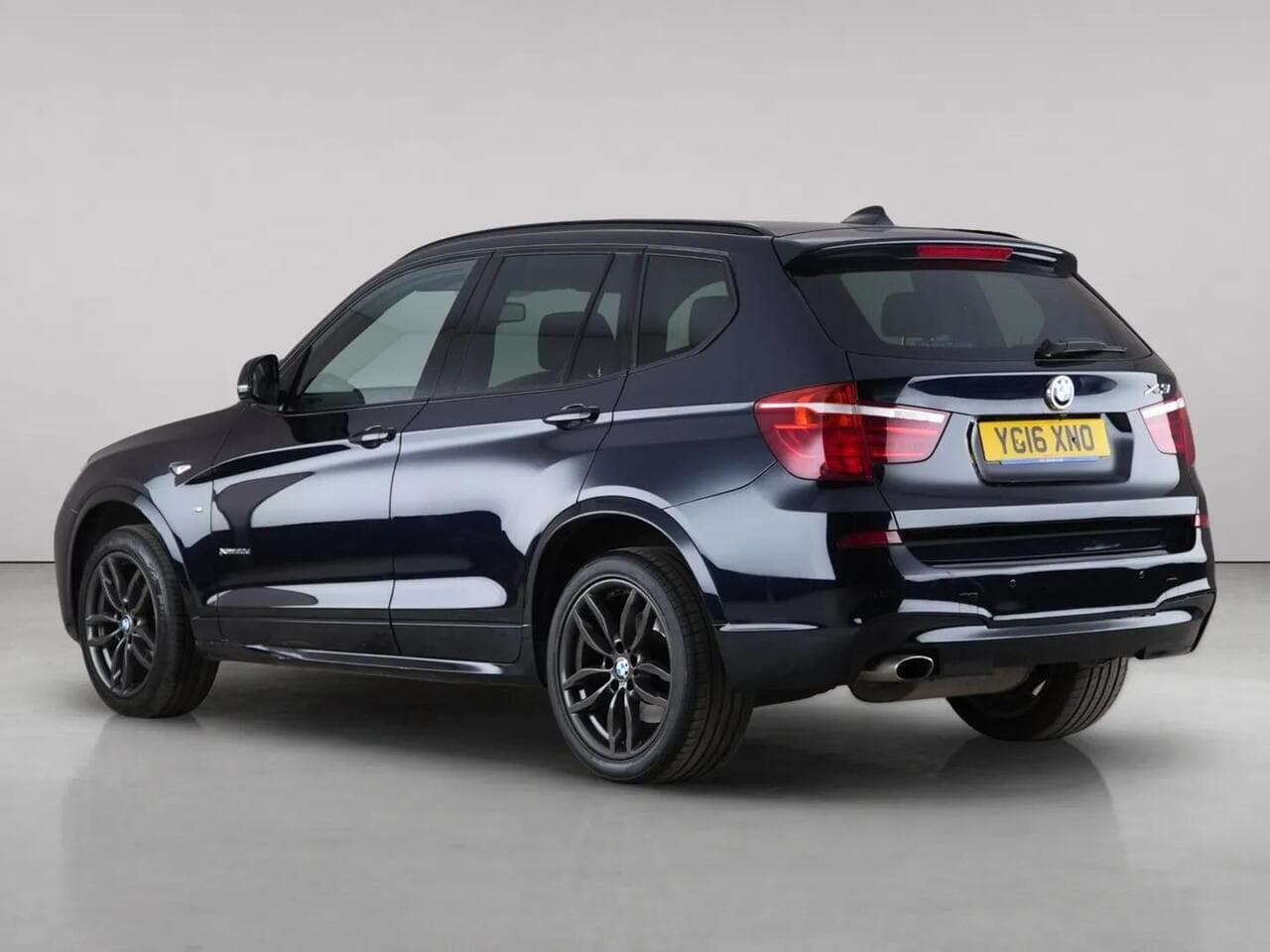 BMW X3 thumbnail Rear Left