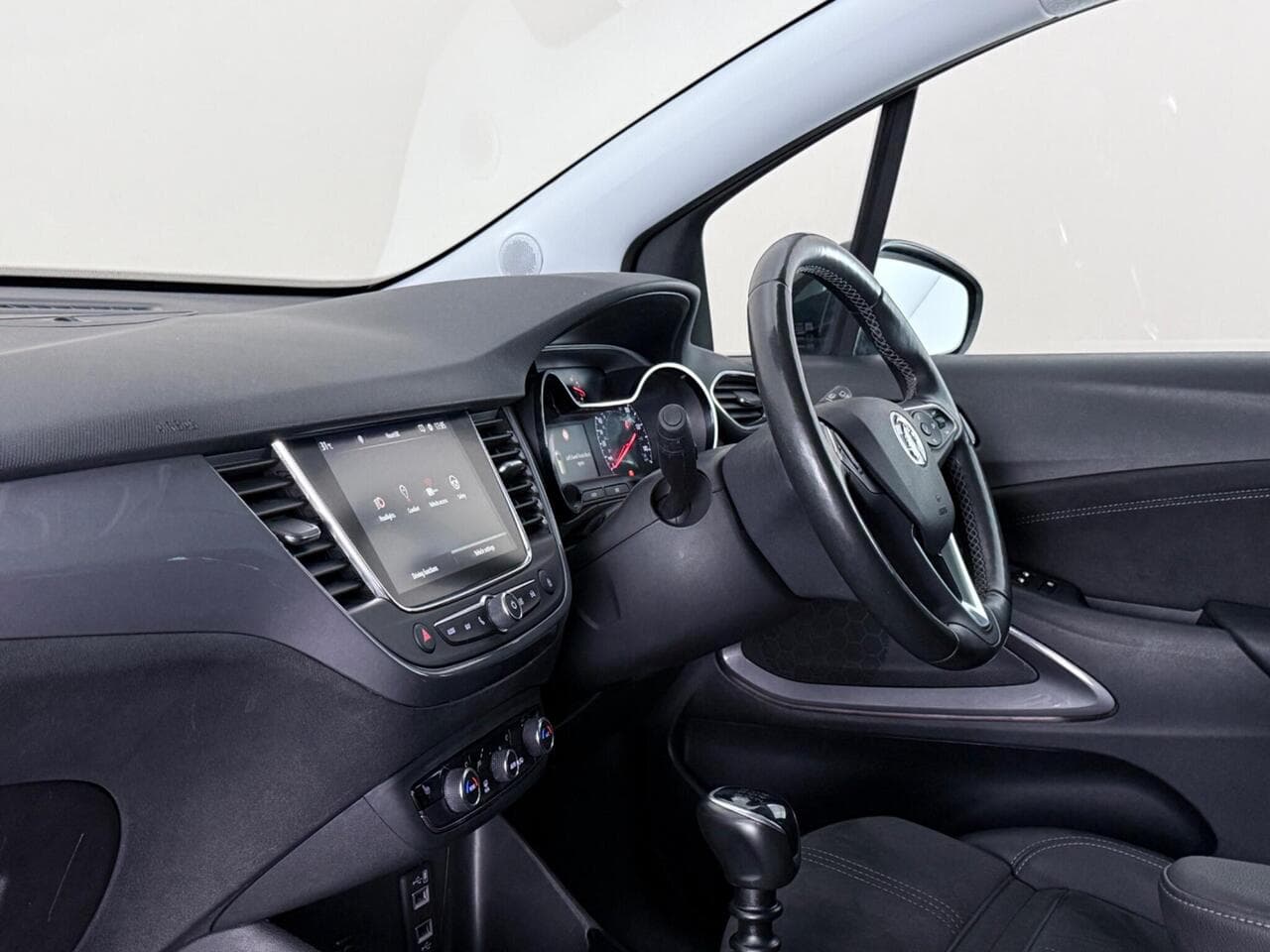 Vauxhall Crossland thumbnail Interior Front