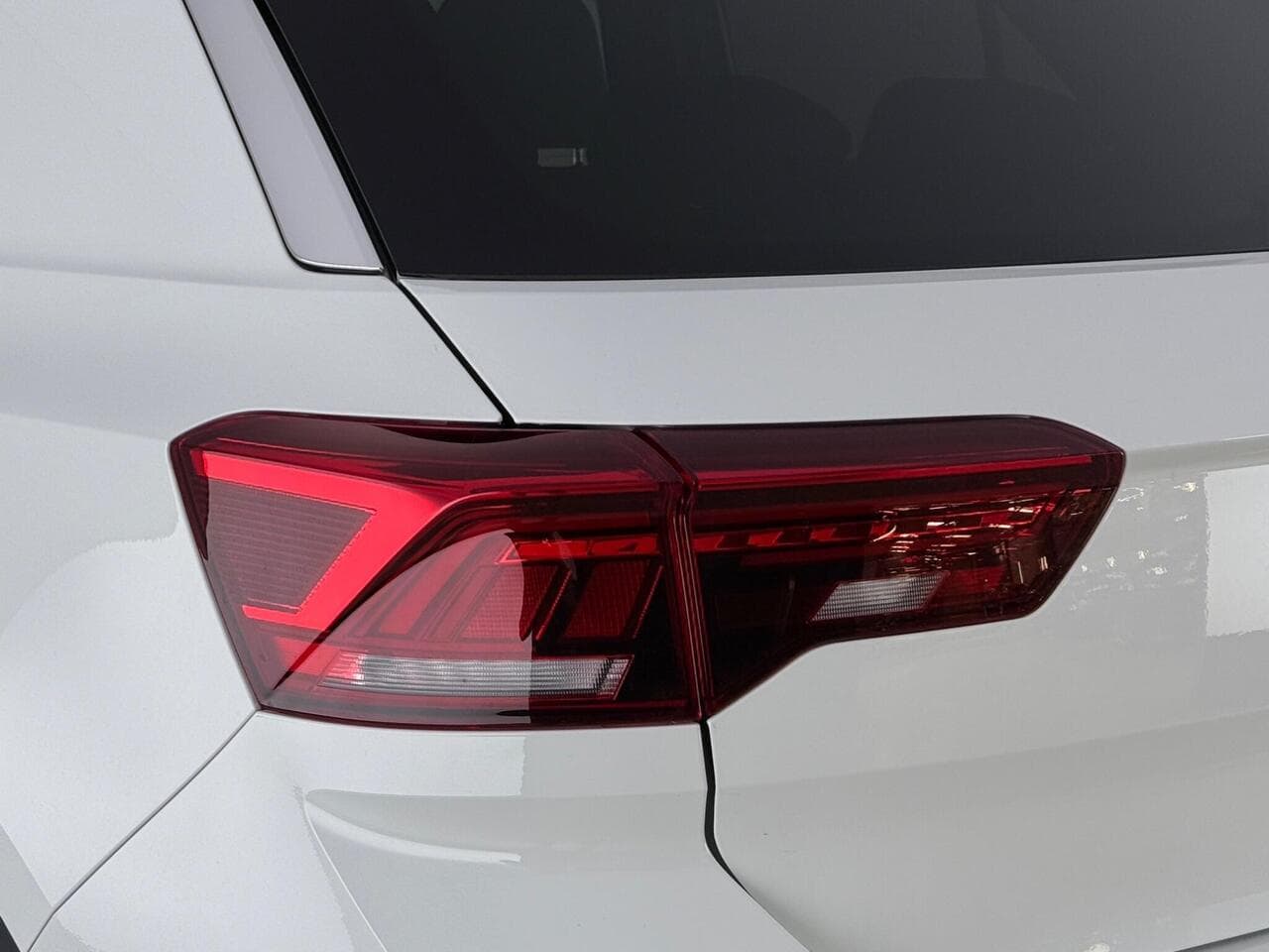 Volkswagen T-Roc thumbnail Lights Rear