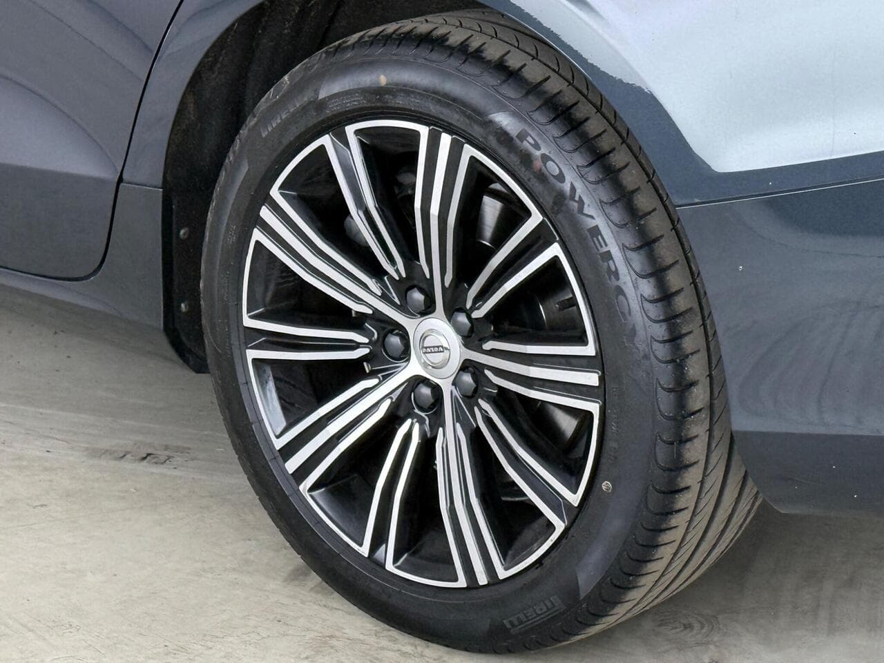 Volvo S60 thumbnail Wheel
