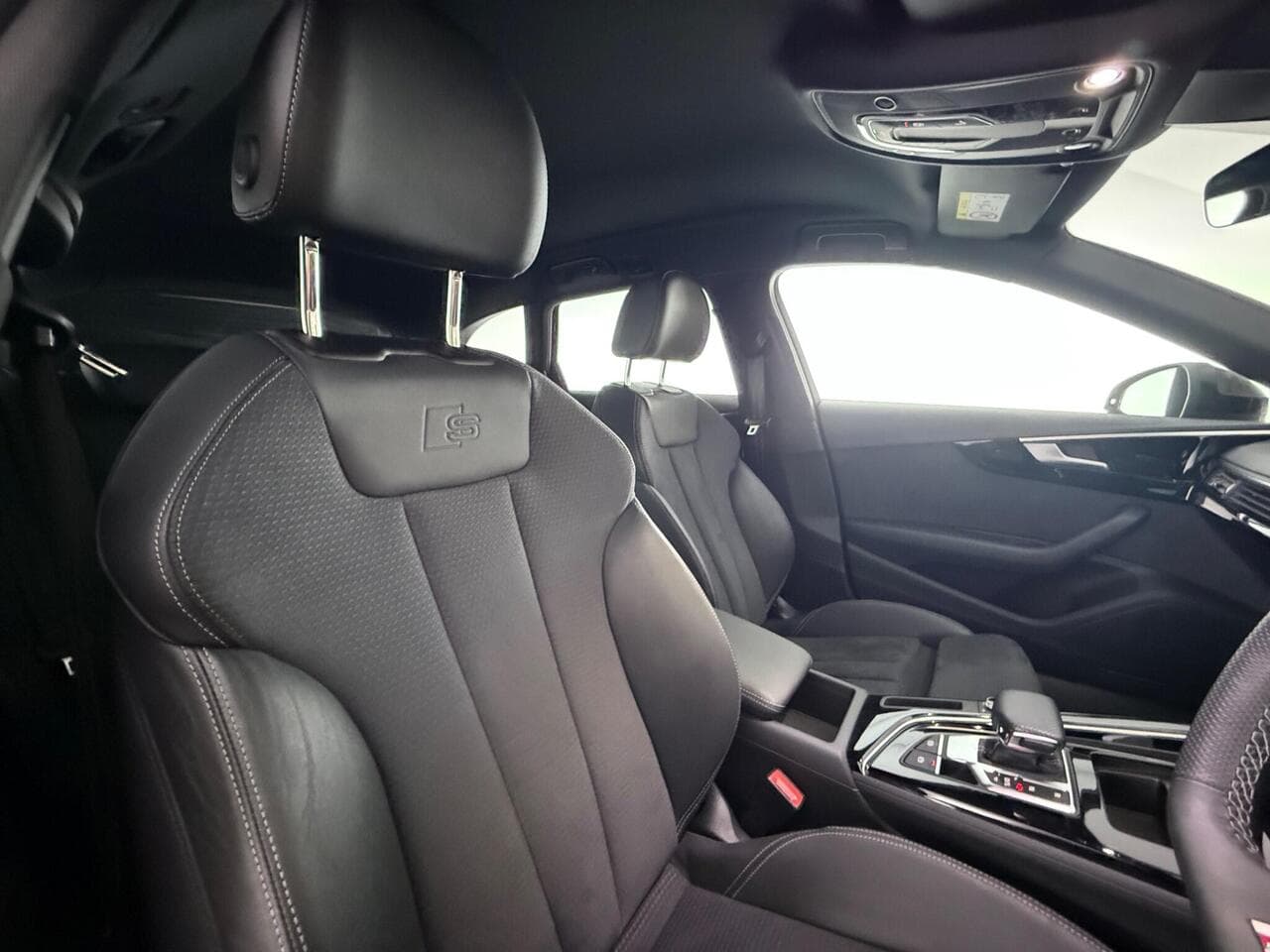 Audi A4 Avant thumbnail Seat Driver