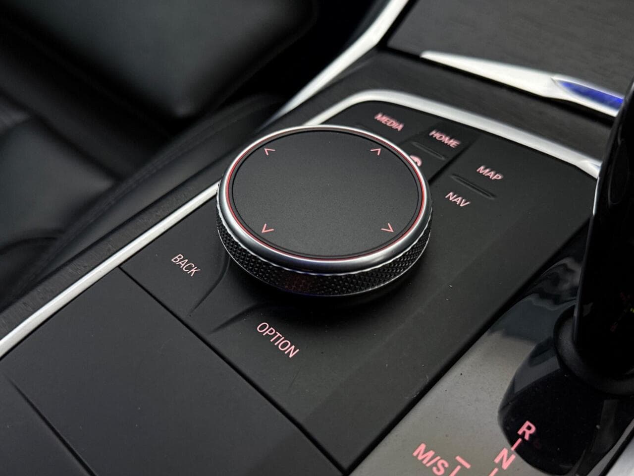 BMW 3 Series thumbnail Misc Controls