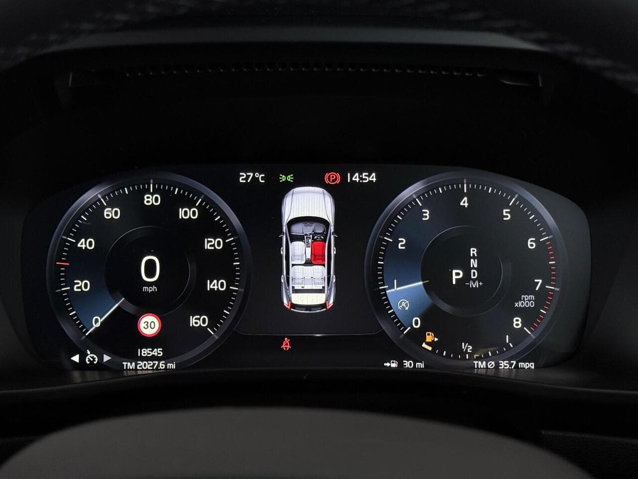 Volvo XC40 thumbnail Driver Instruments