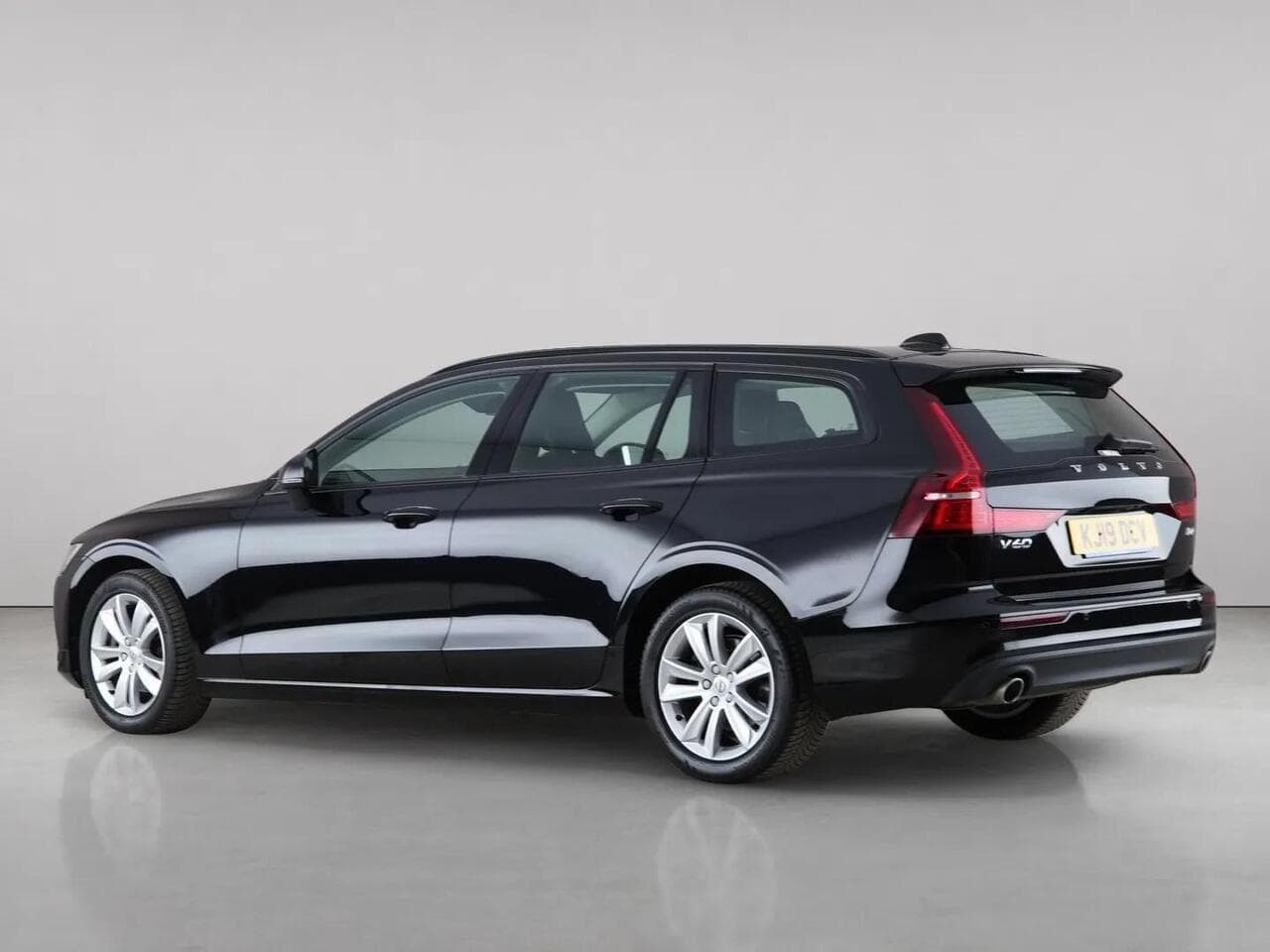 Volvo V60 thumbnail Side Left