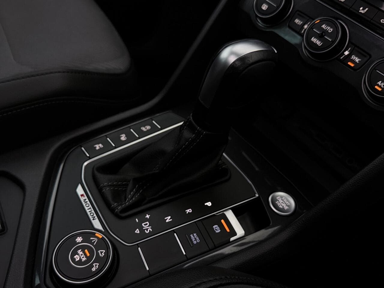 Volkswagen Tiguan thumbnail Misc Controls