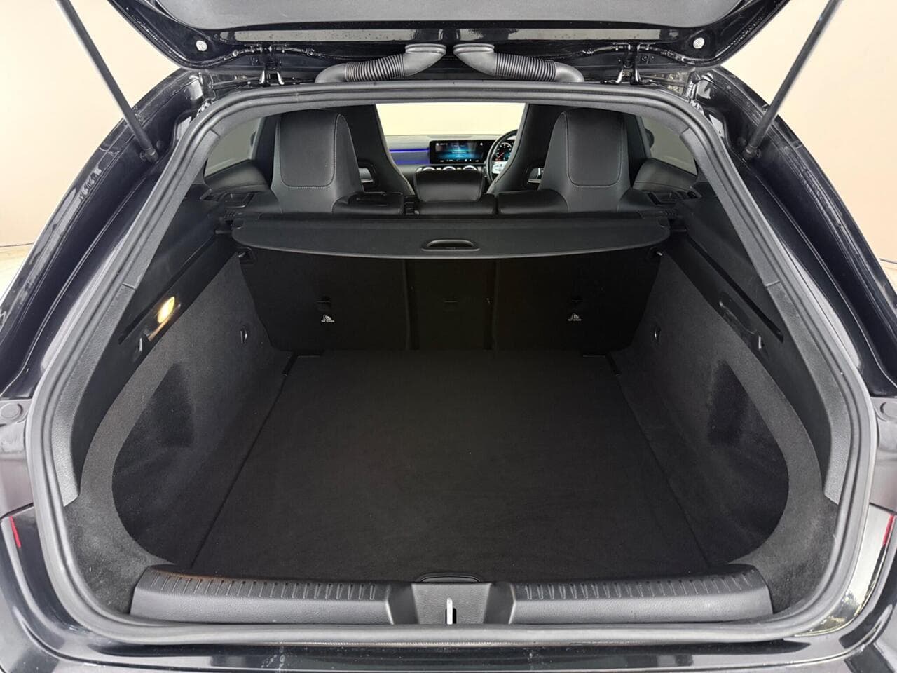 Mercedes-Benz CLA thumbnail Boot