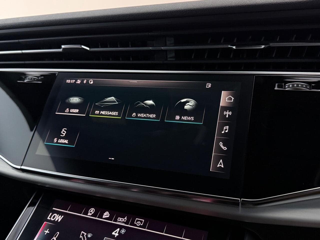 Audi Q8 thumbnail Infotainment System