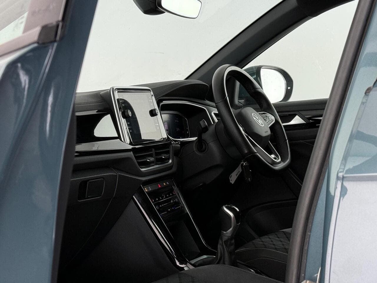 Volkswagen T-Roc thumbnail Interior Front