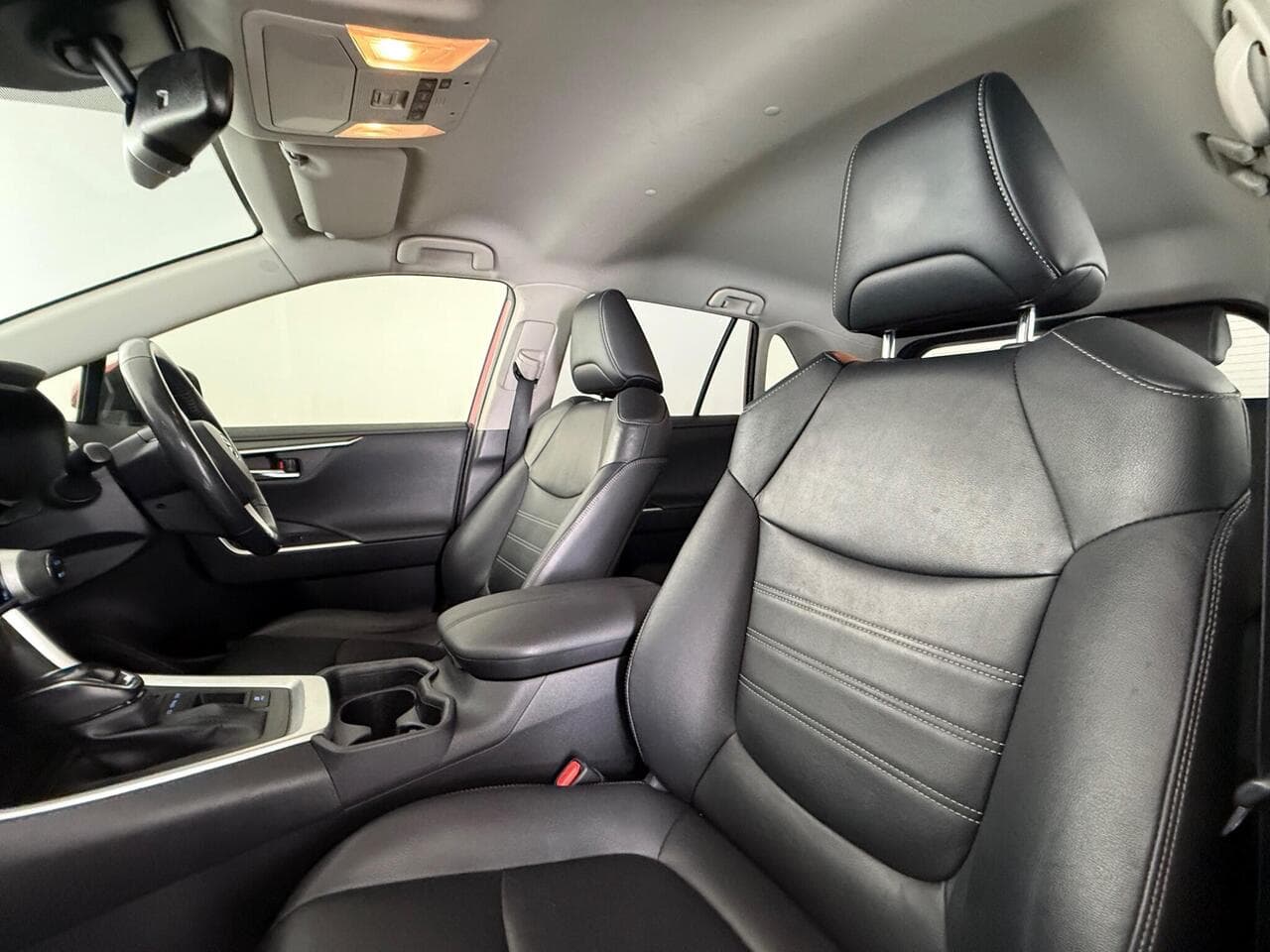 Toyota RAV4 thumbnail Seat Front Passenger
