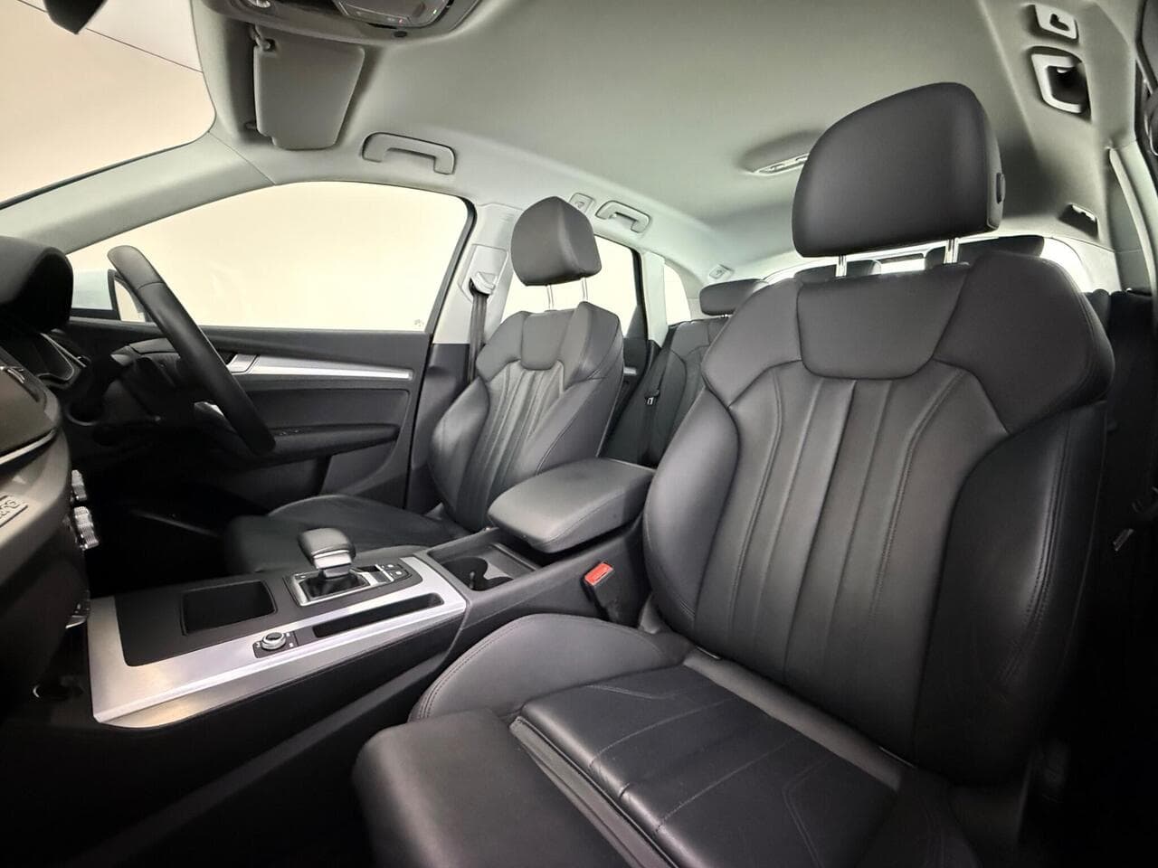 Audi Q5 thumbnail Seat Front Passenger