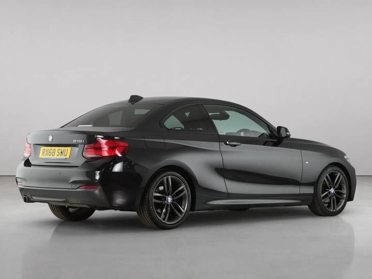 BMW 2 Series thumbnail Rear Right
