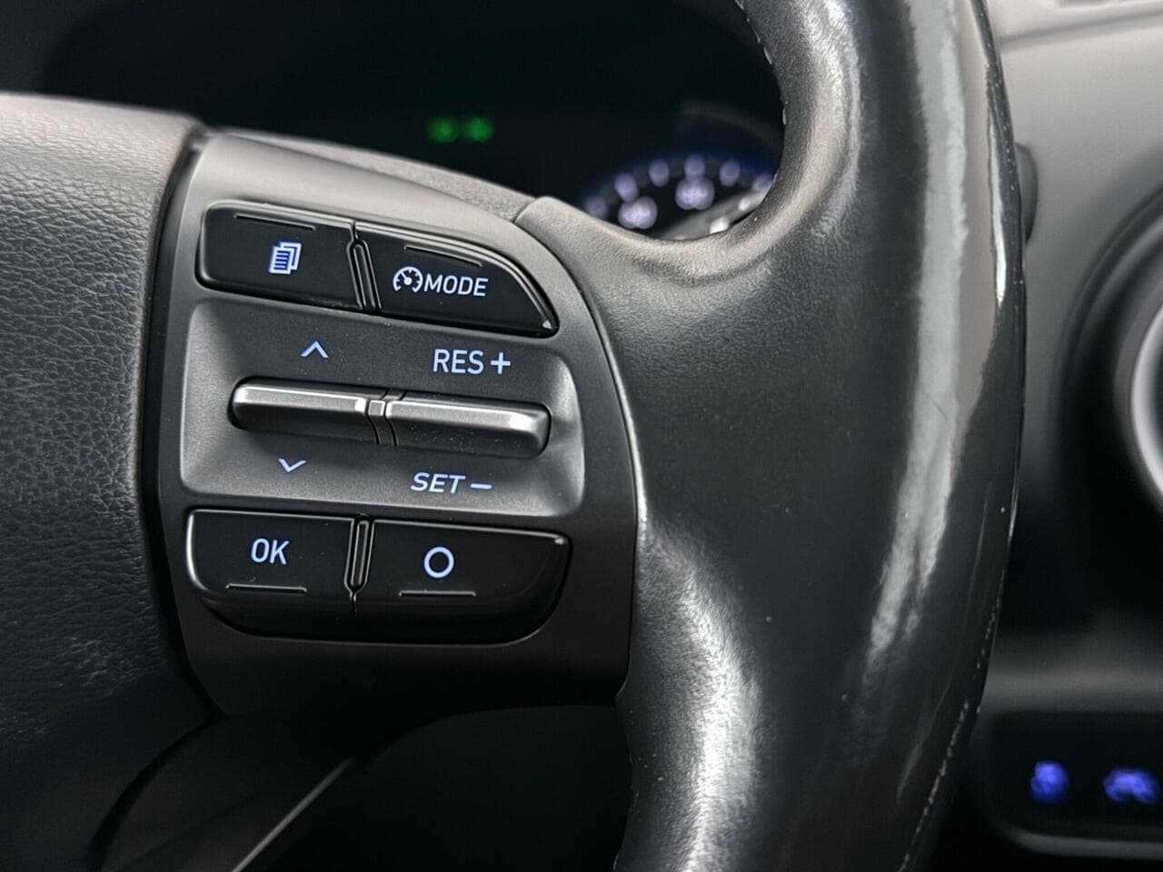 Hyundai KONA thumbnail Misc Controls