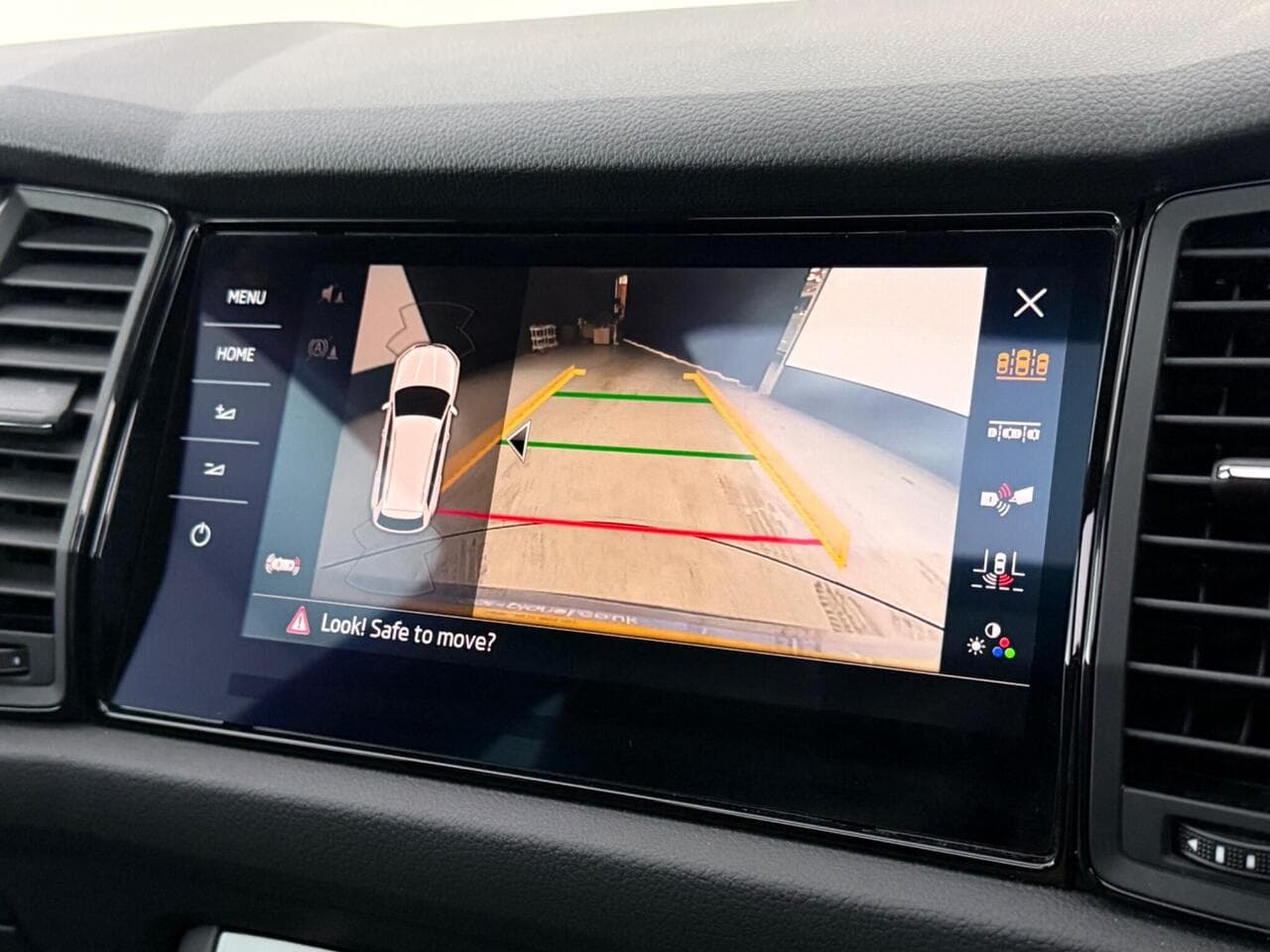 Skoda Kodiaq thumbnail Infotainment System