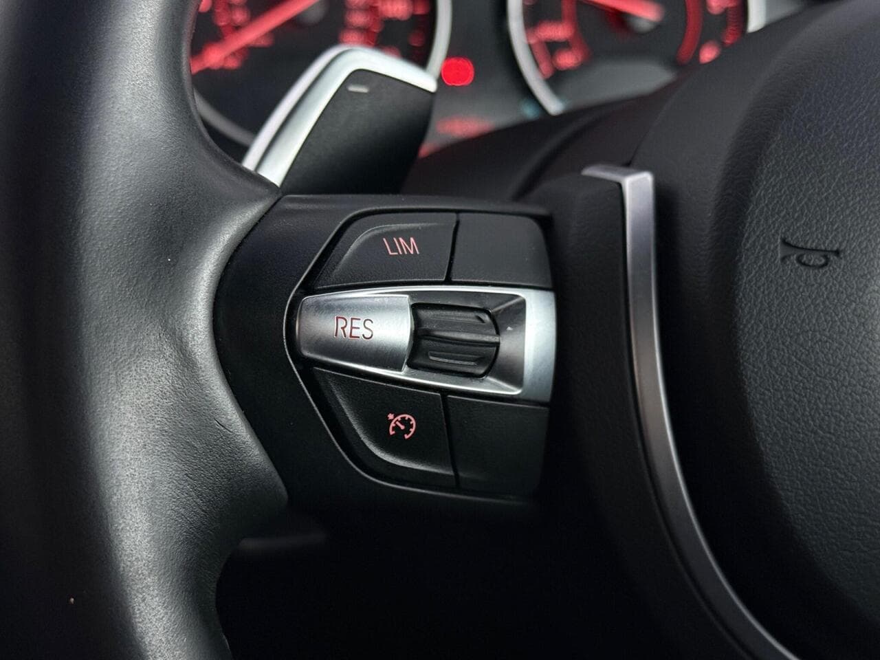 BMW 4 Series thumbnail Misc Controls