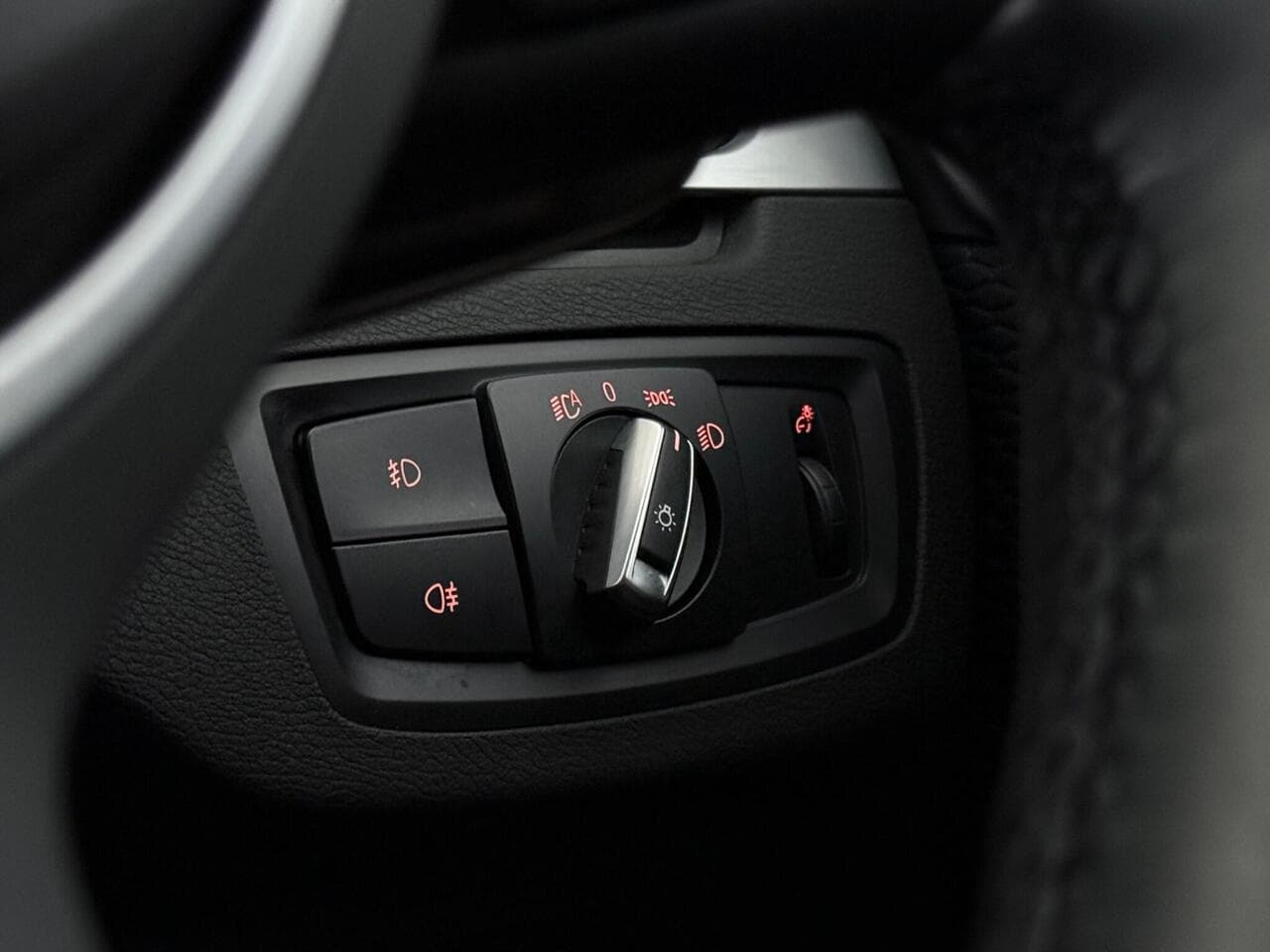 BMW X1 thumbnail Misc Controls