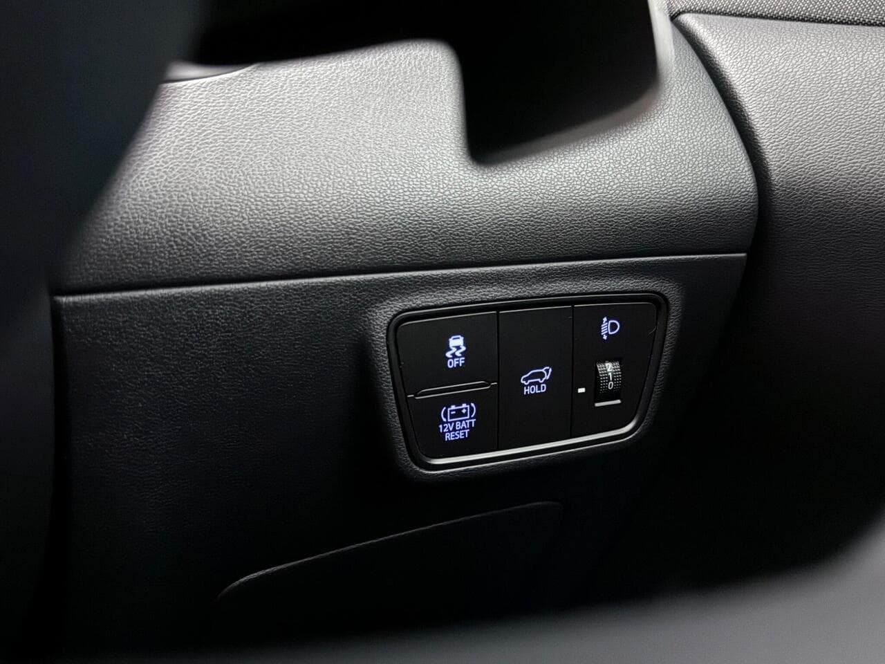 Hyundai TUCSON thumbnail Misc Controls