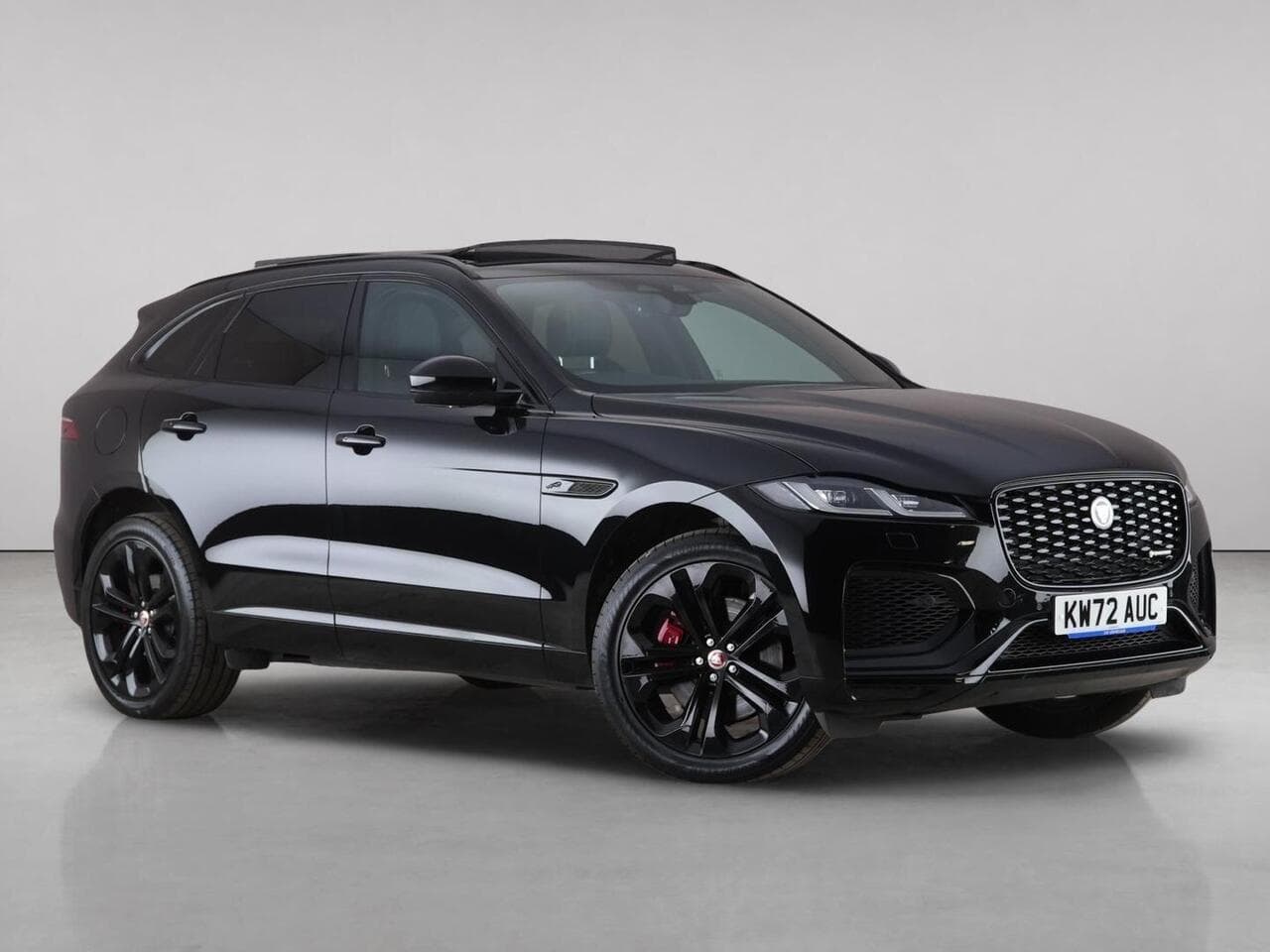 Jaguar F-PACE - Jaguar F-PACE 2.0 P400e 17.1kWh R-Dynamic Black Auto AWD Euro 6 (s/s) 5dr
