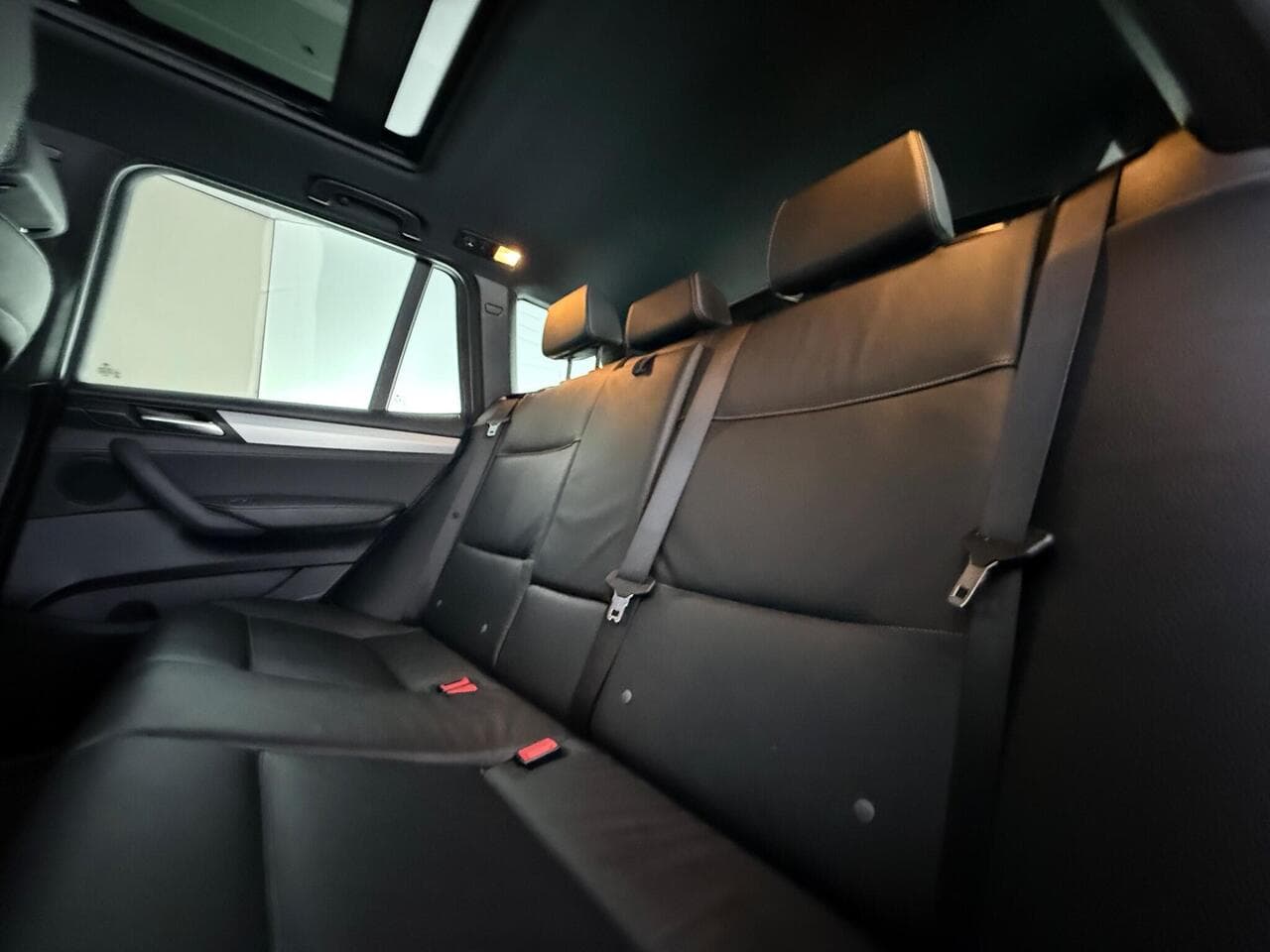 BMW X3 thumbnail Seats Rear