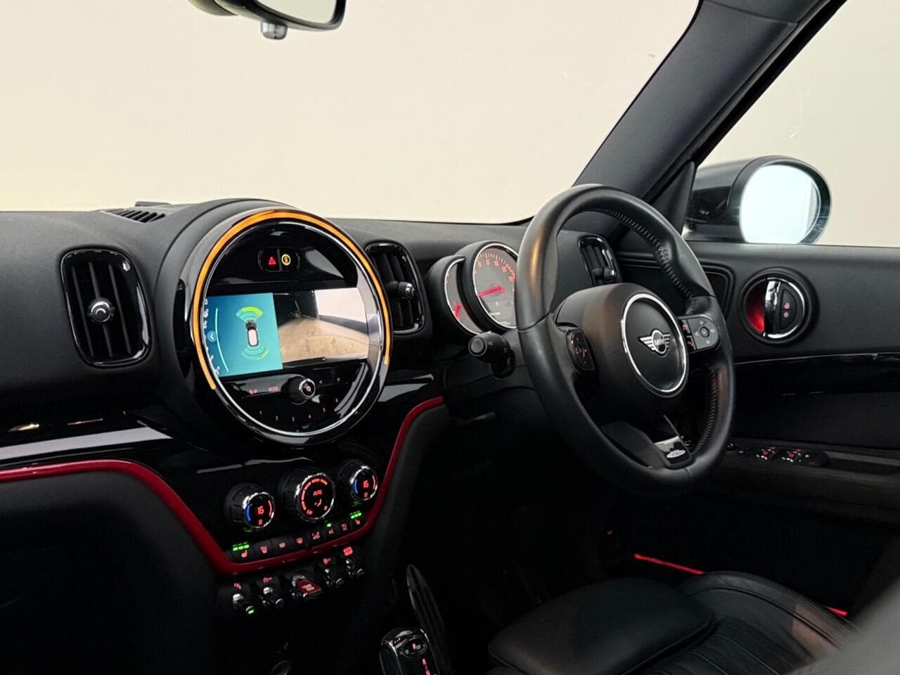 MINI Countryman thumbnail Interior Front