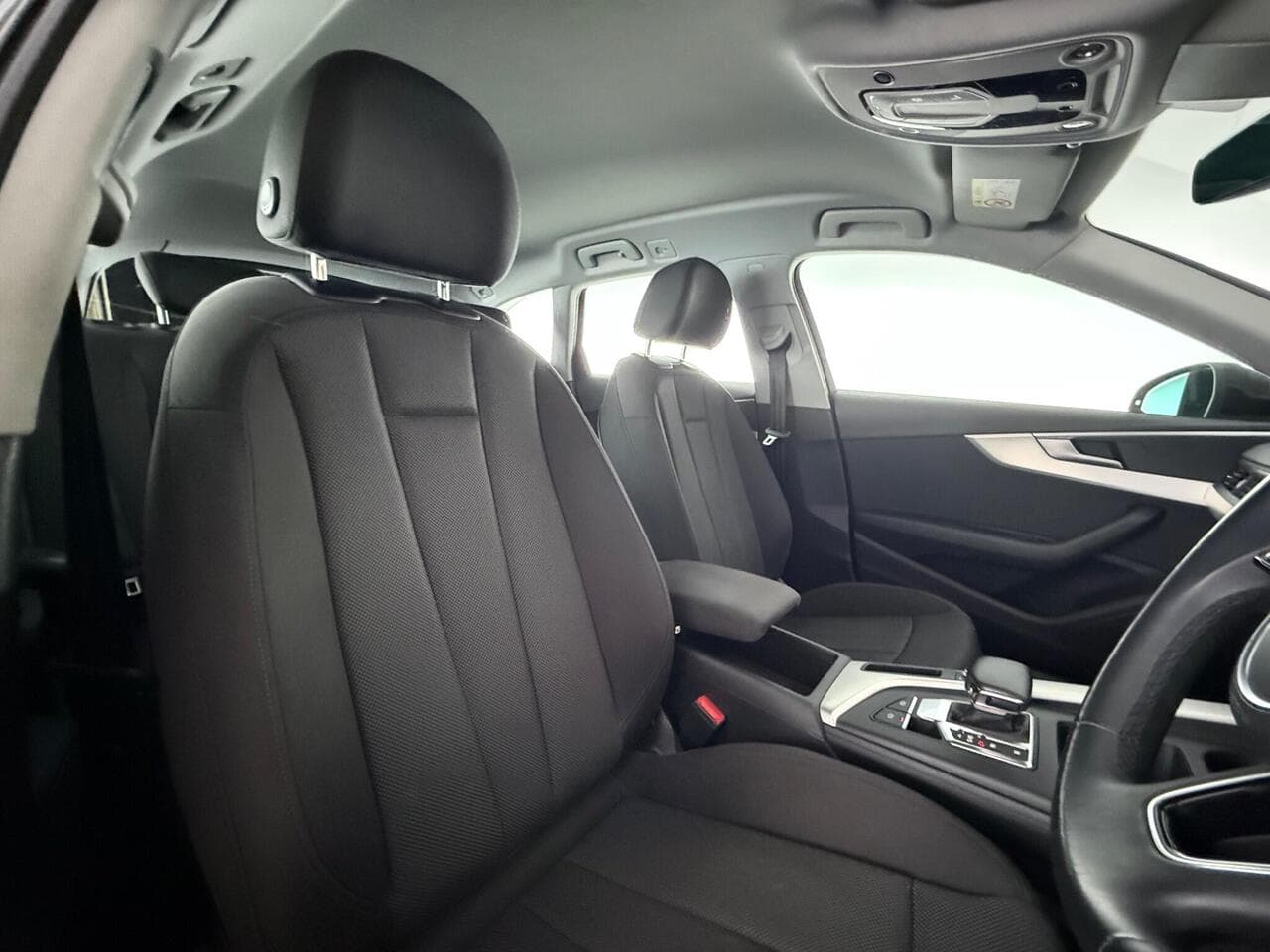 Audi A4 Avant thumbnail Seat Driver