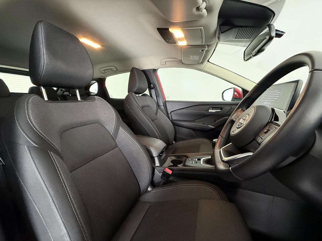 Nissan Qashqai thumbnail Seat Driver
