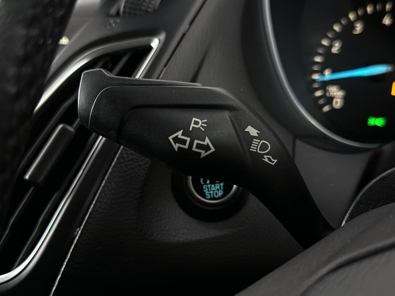 Ford Focus thumbnail Misc Controls