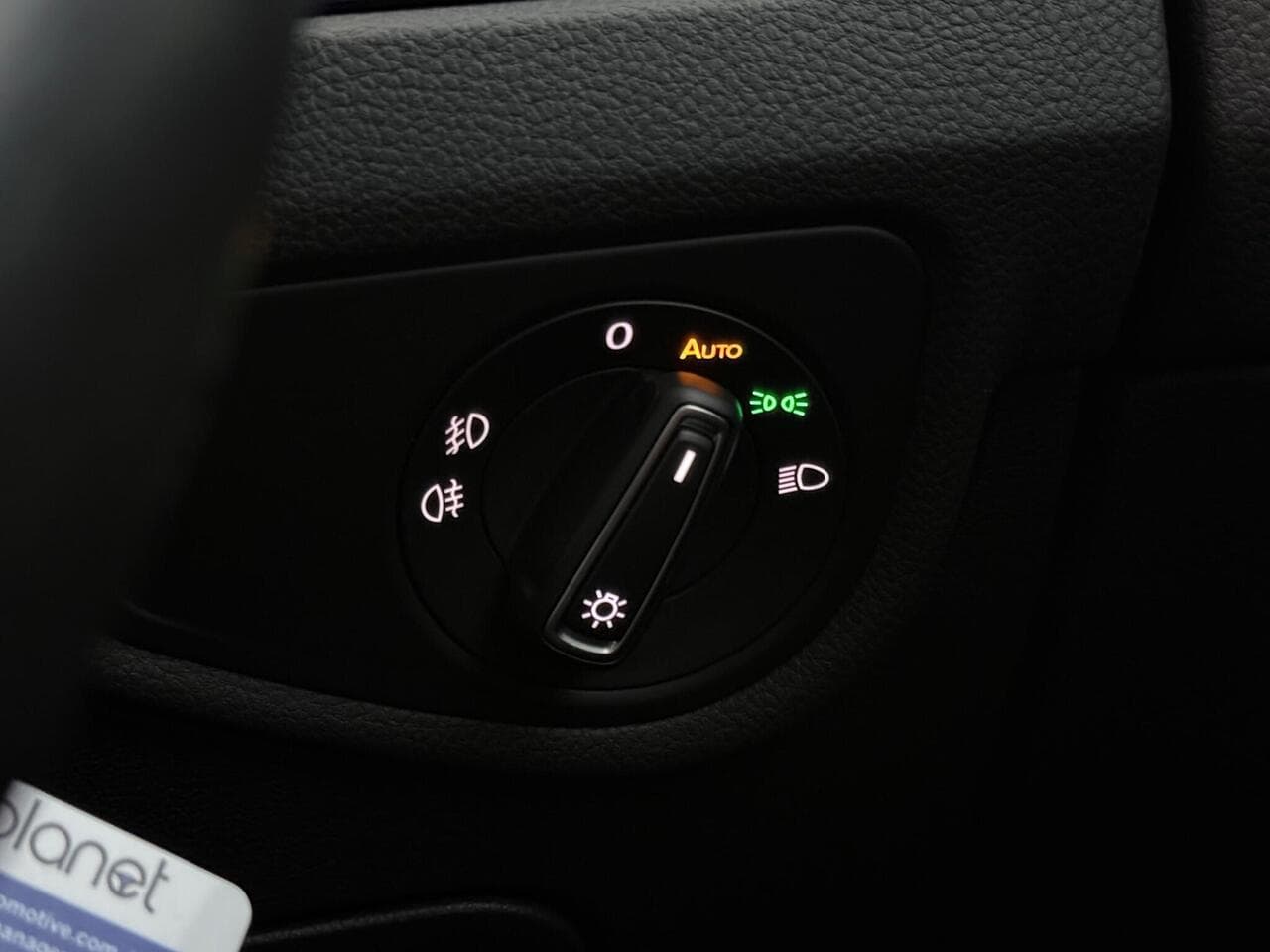 Volkswagen Touran thumbnail Misc Controls