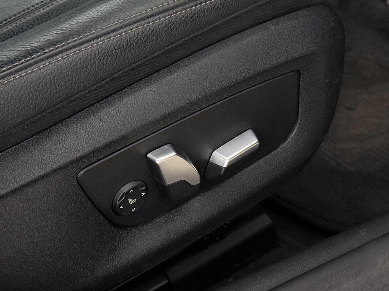 BMW 5 Series thumbnail Misc Controls