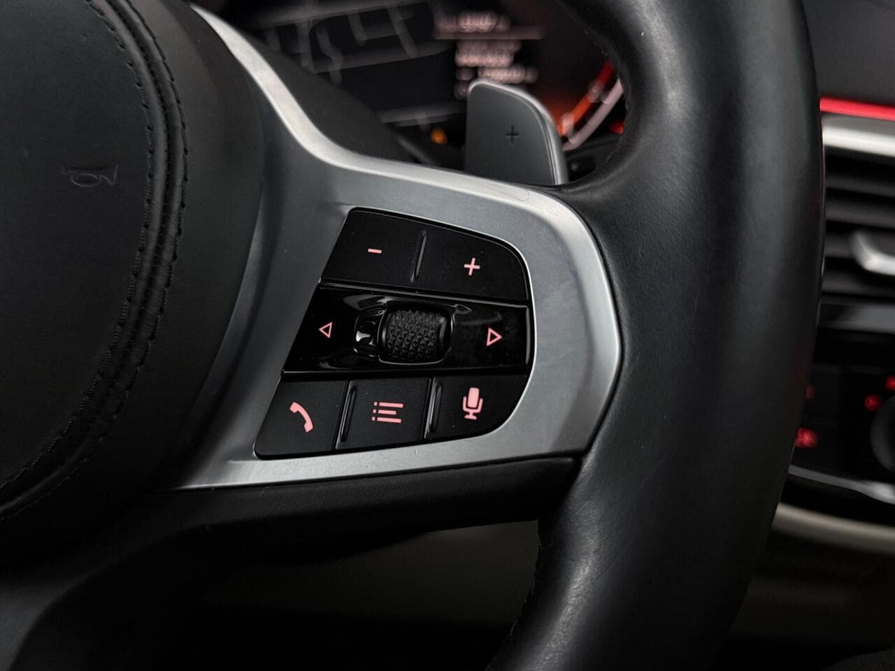 BMW 5 Series thumbnail Misc Controls