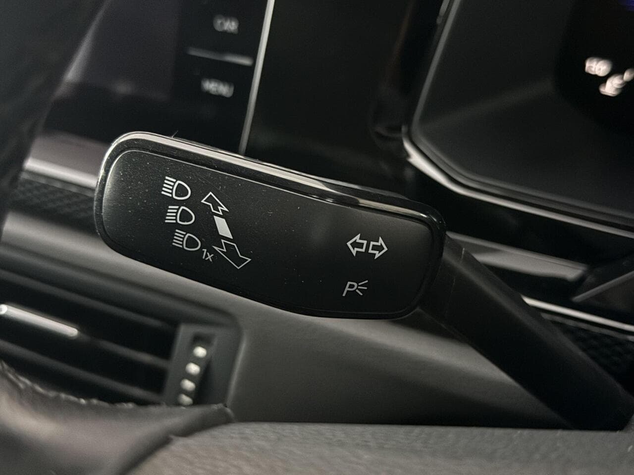 Volkswagen Polo thumbnail Misc Controls