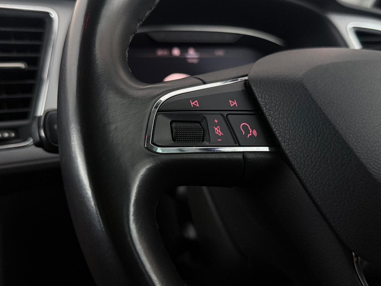 SEAT Leon thumbnail Misc Controls