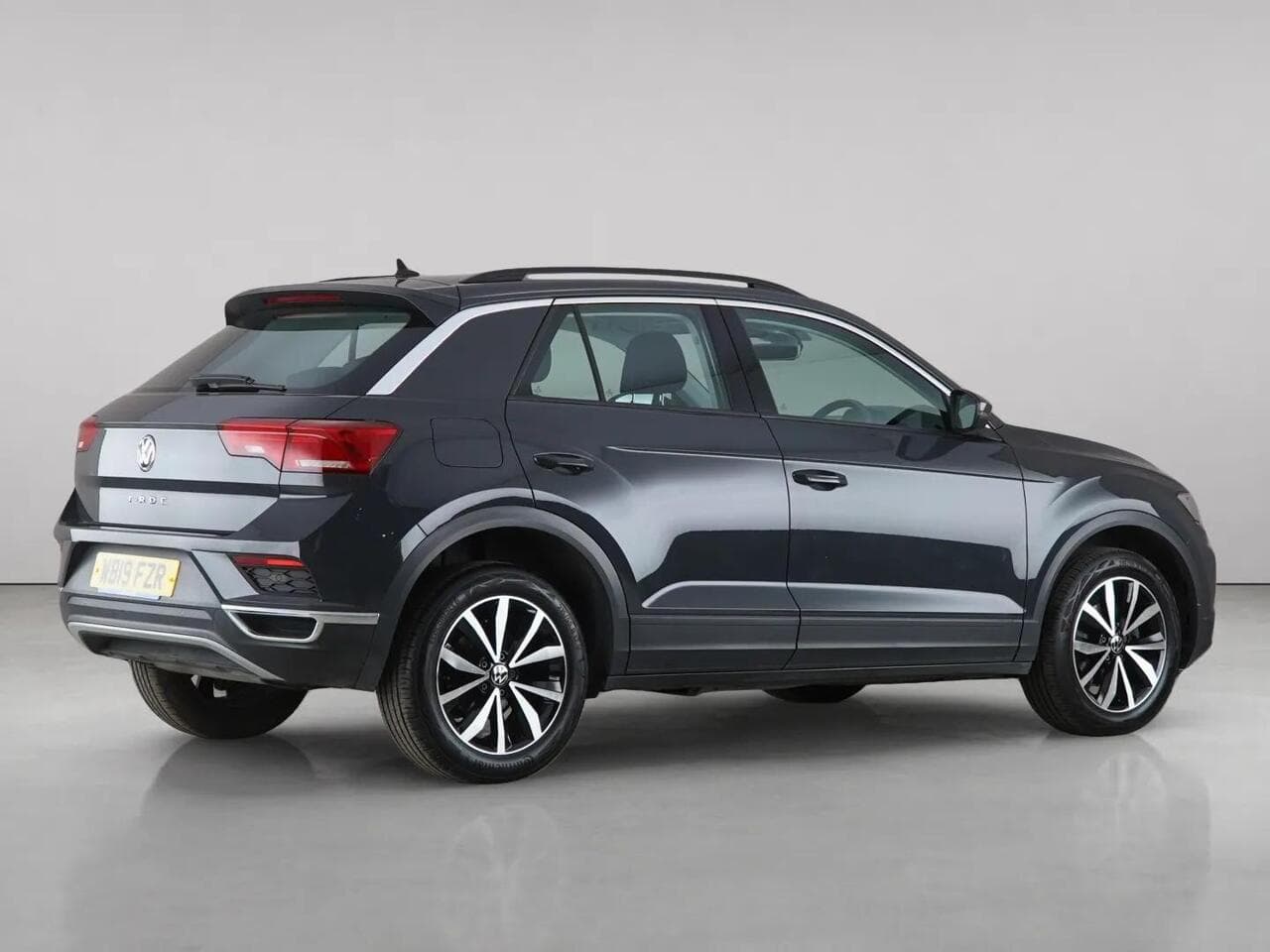 Volkswagen T-Roc thumbnail Side Right