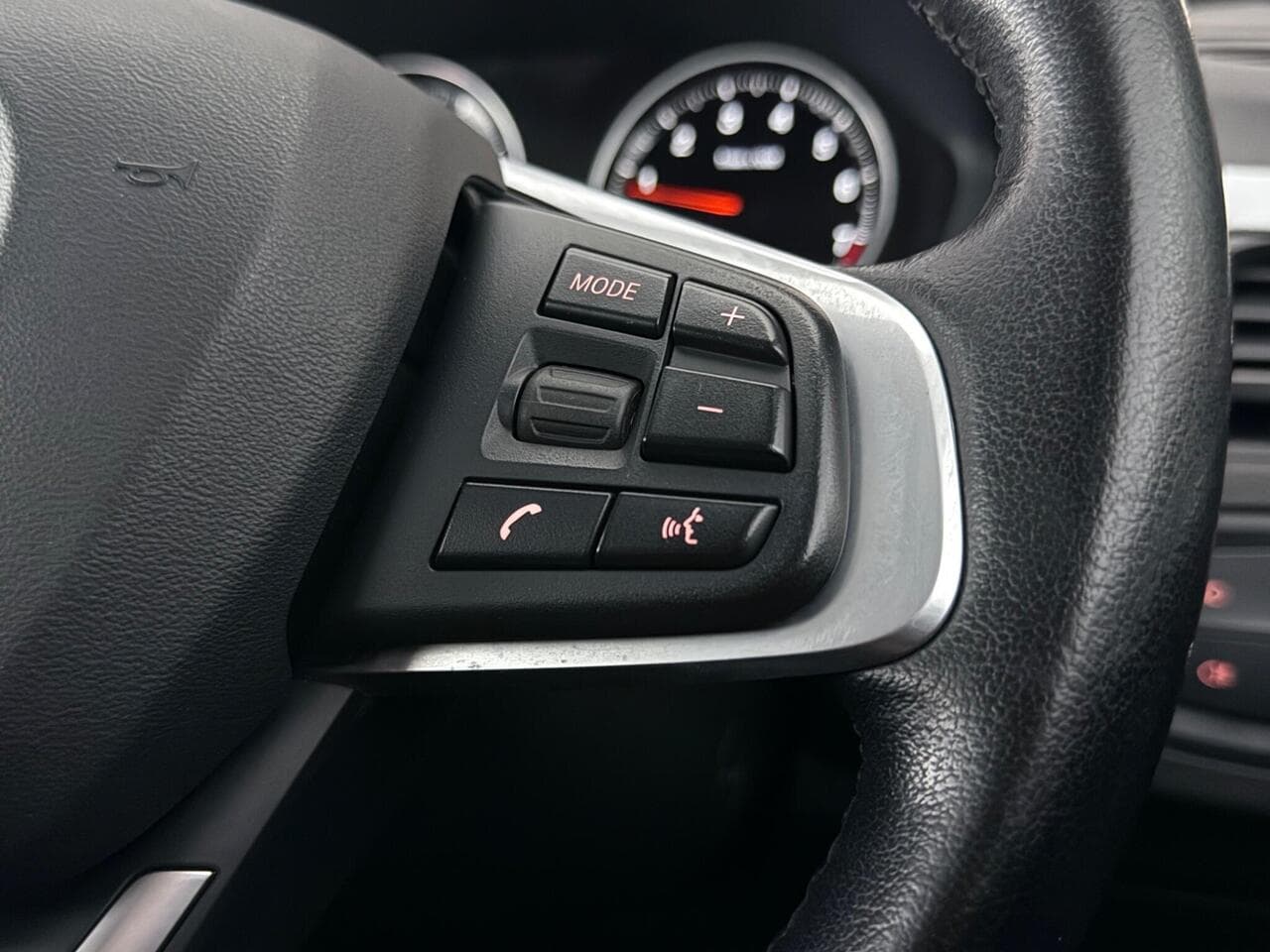 BMW X1 thumbnail Misc Controls