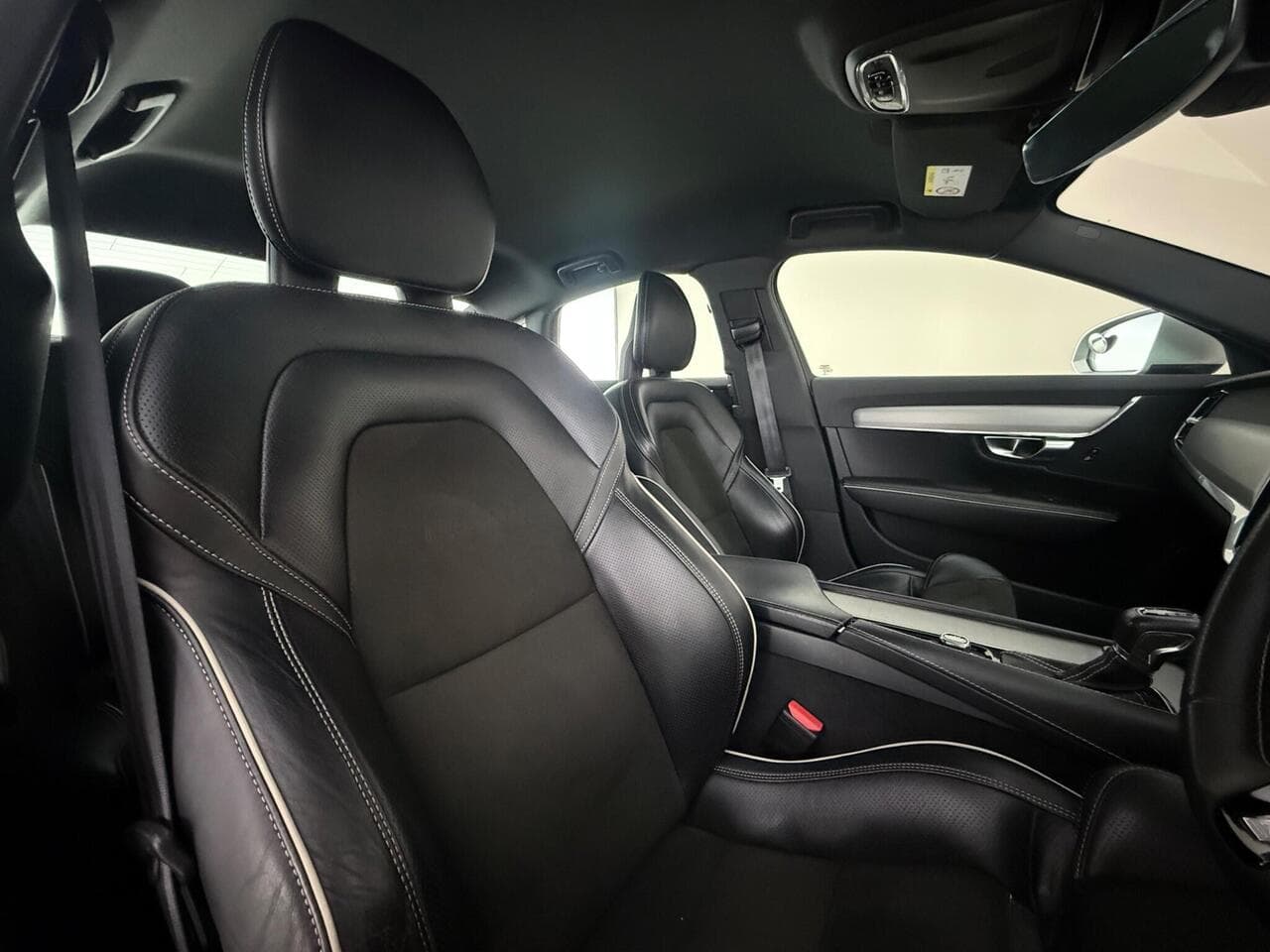 Volvo S90 thumbnail Seat Driver