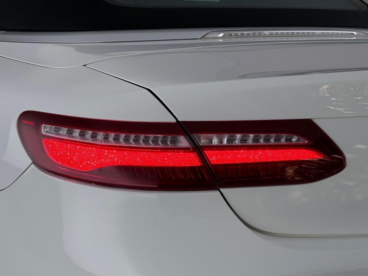 Mercedes-Benz E Class thumbnail Lights Rear