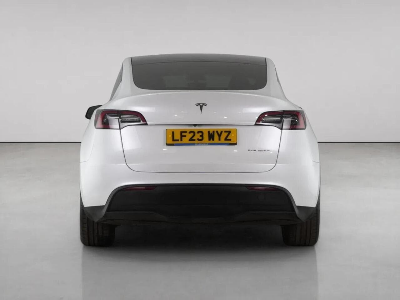 Tesla Model Y thumbnail Rear