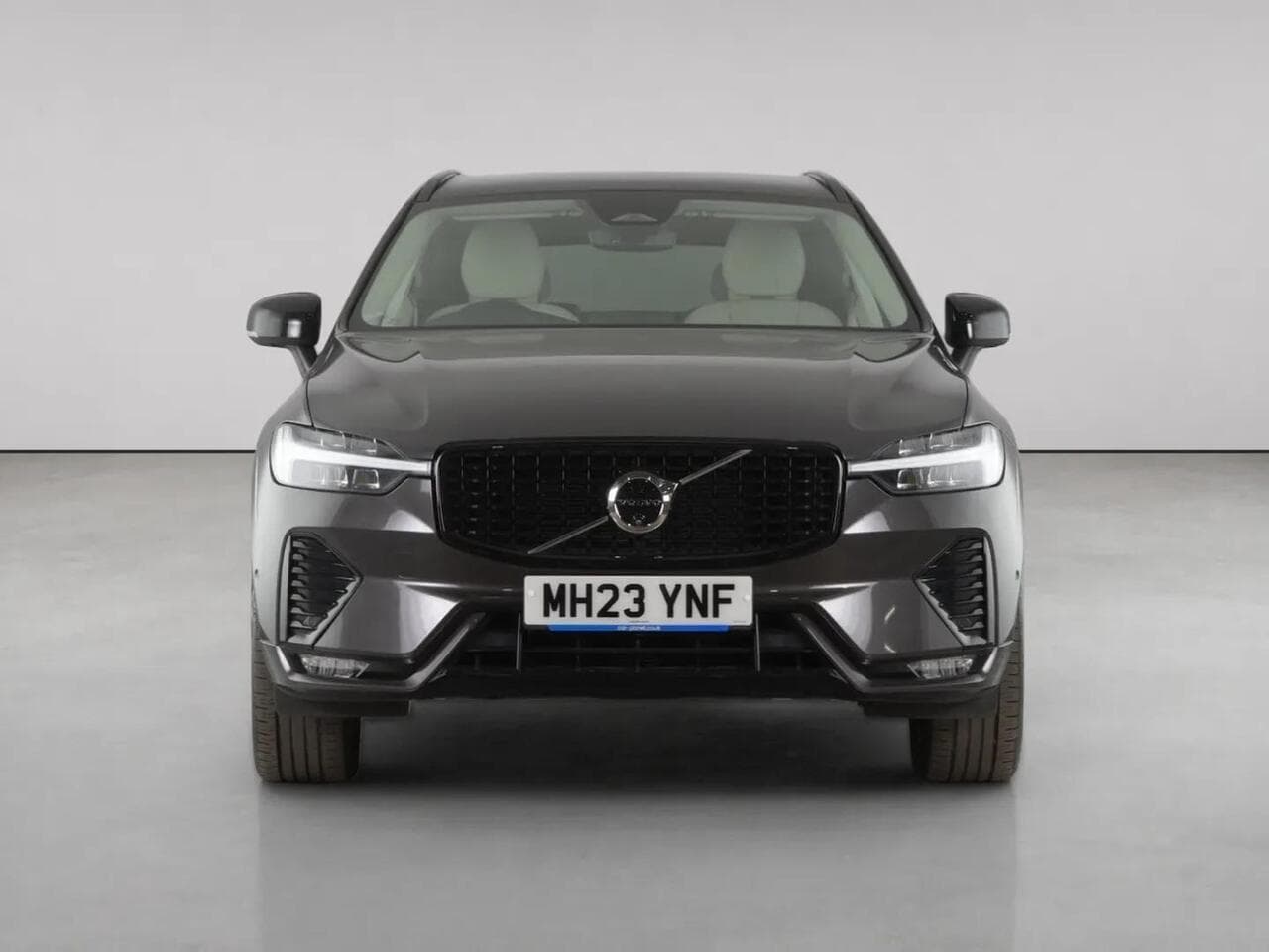 Volvo XC60 thumbnail Front