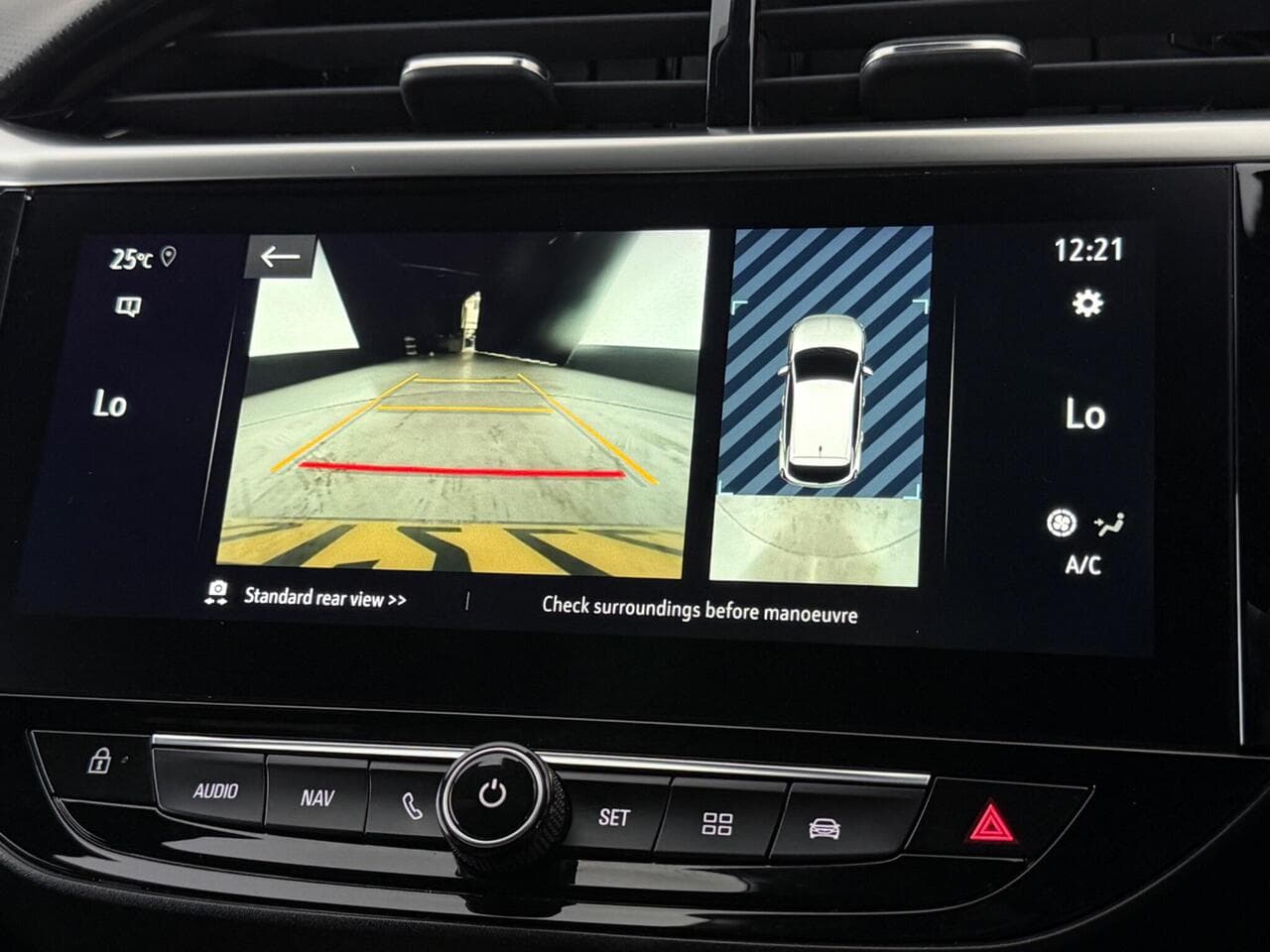 Vauxhall Corsa thumbnail Infotainment System