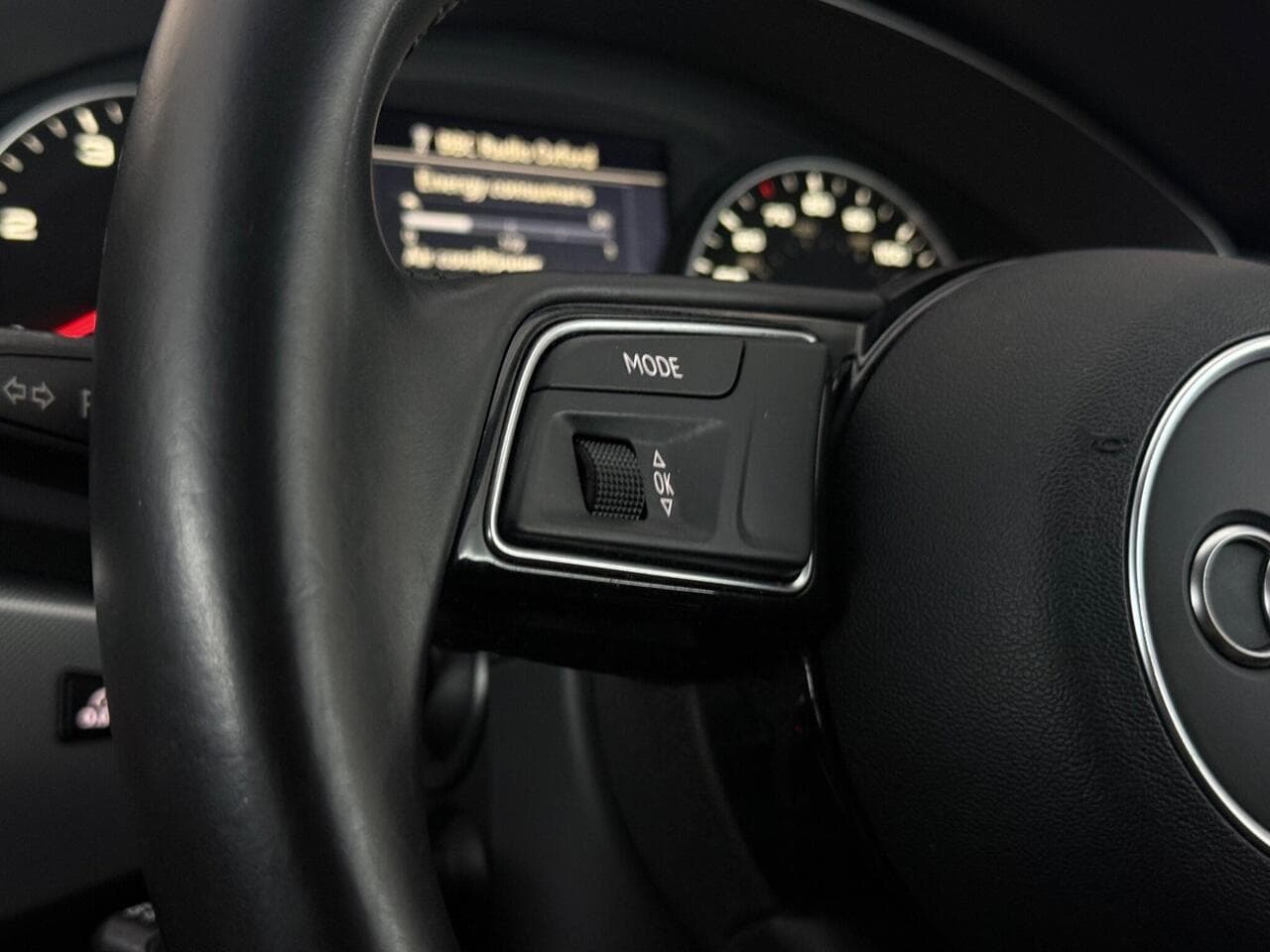 Audi A4 thumbnail Misc Controls