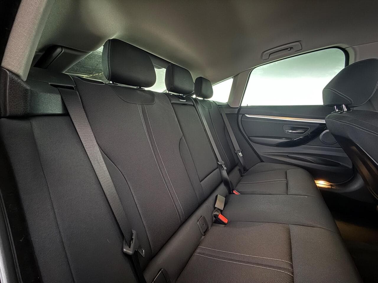 BMW 3 Series Gran Turismo thumbnail Seats Rear