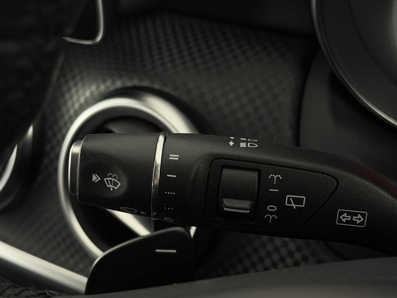 Mercedes-Benz A Class thumbnail Misc Controls